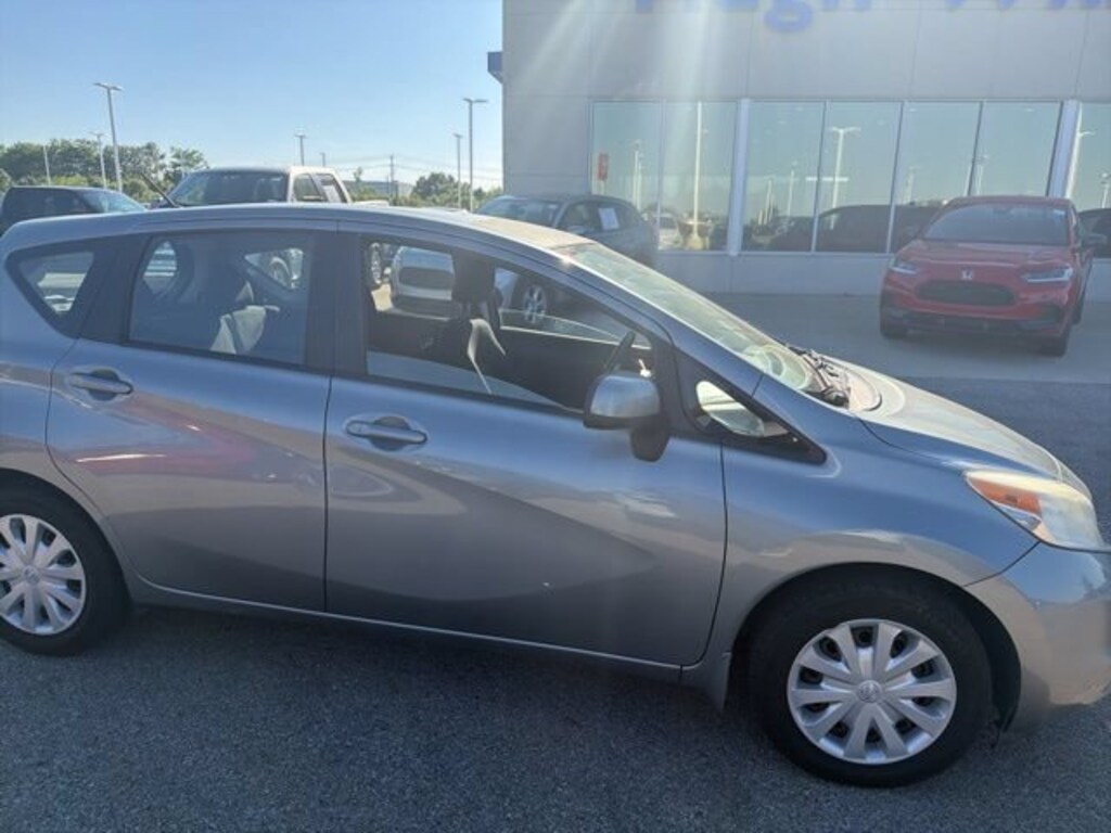 Used 2014 Nissan Versa Note SV HB CVT 1.6 SV