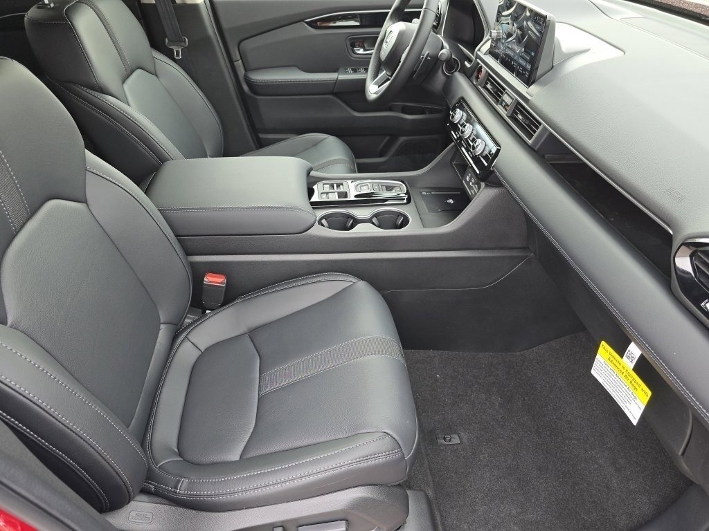 2025 Honda Pilot Touring - Photo 31