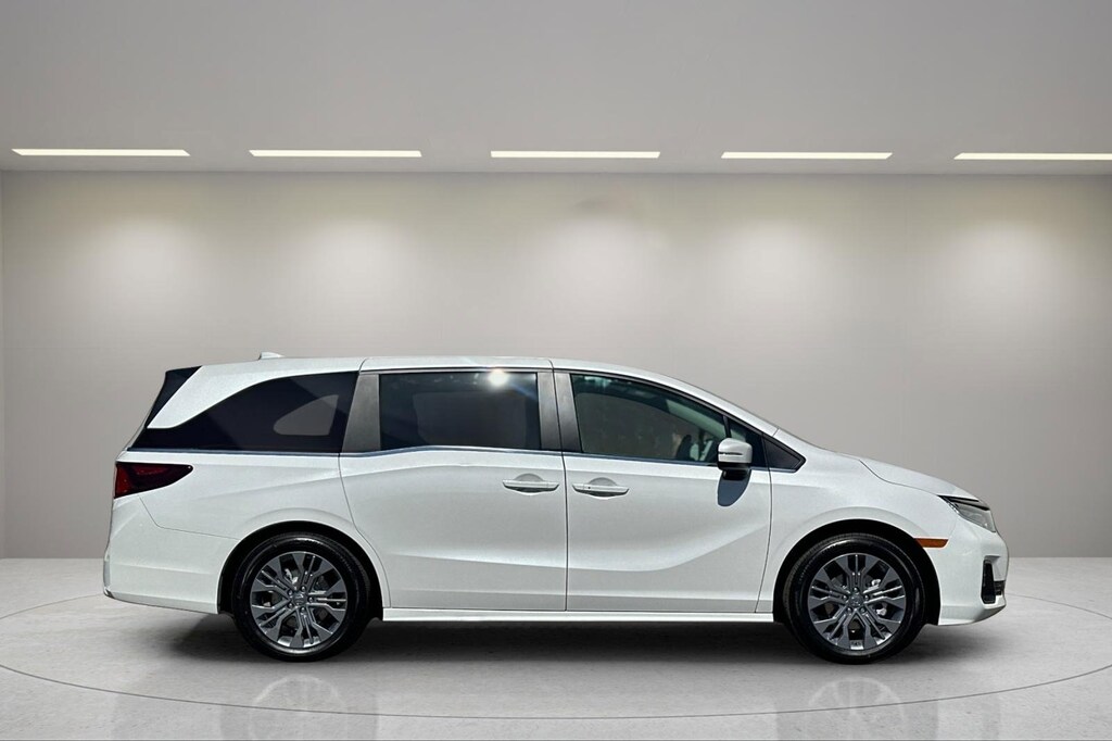 New 2026 Honda Odyssey Touring Touring Auto