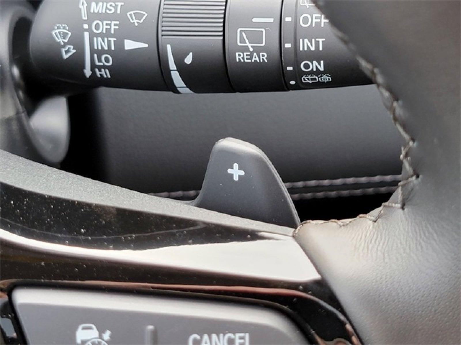 2025 Honda Pilot Touring - Photo 15