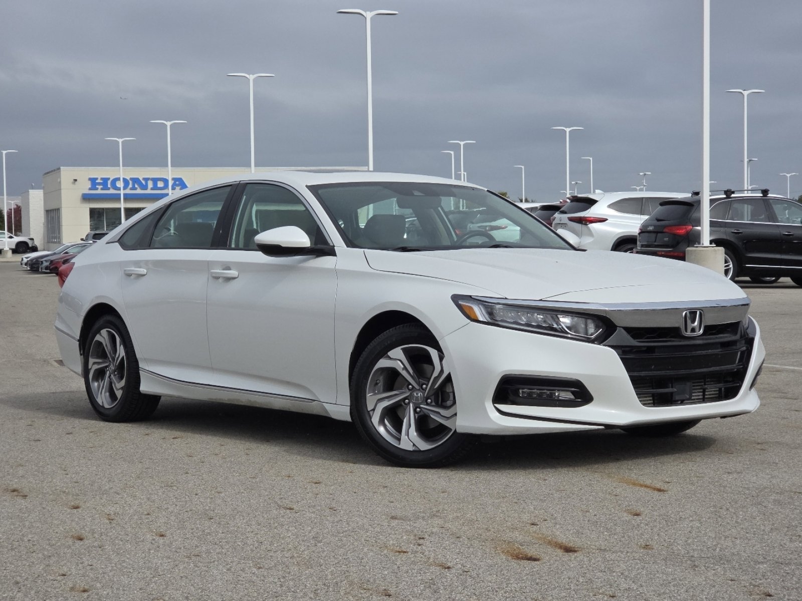 2020 Honda Accord EX-L 1.5T photo 2