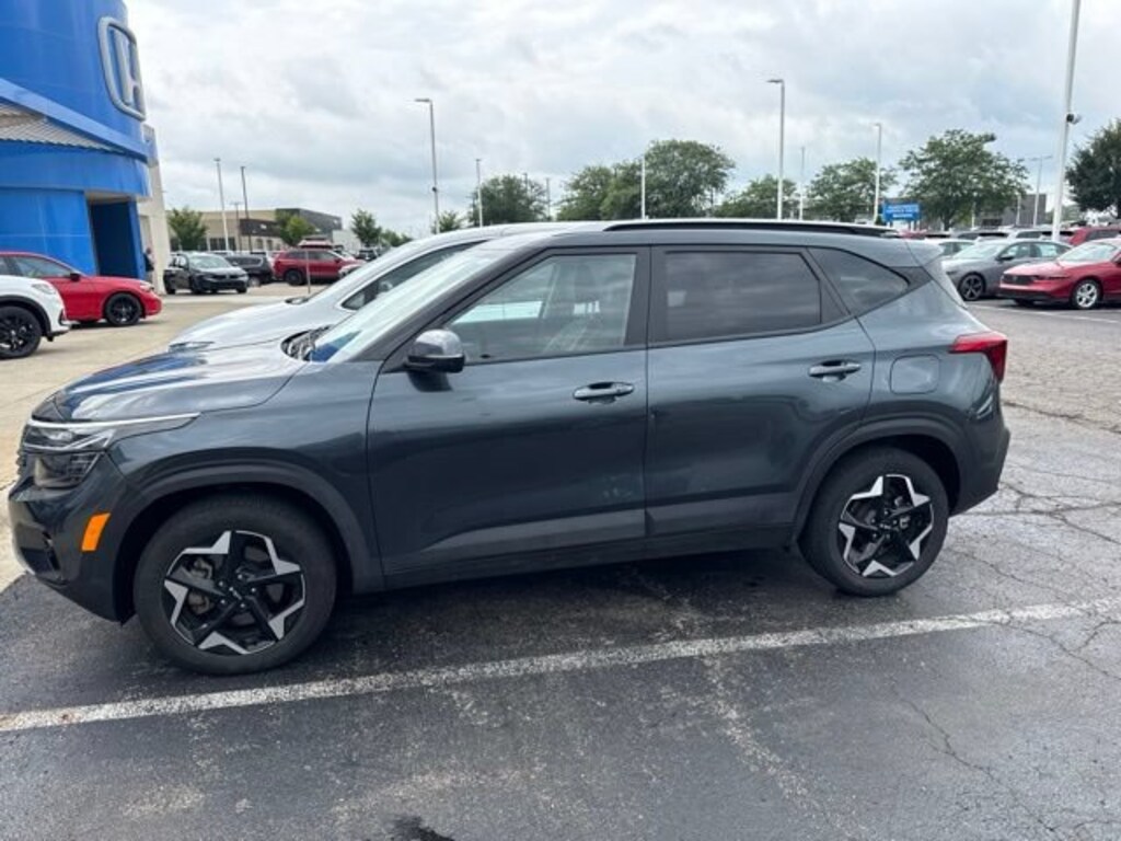 Used 2025 Kia Seltos S S IVT AWD