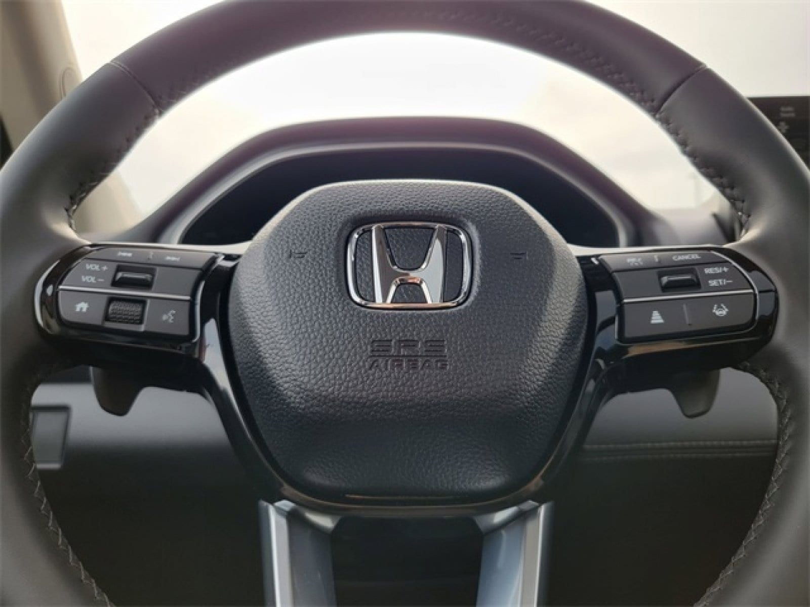 2025 Honda Pilot Touring - Photo 22