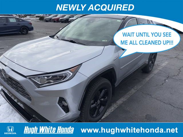 2020 Toyota RAV4 XSE's photo