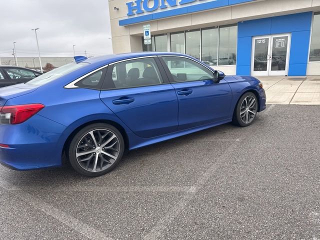 2023 Honda Civic Touring photo 3