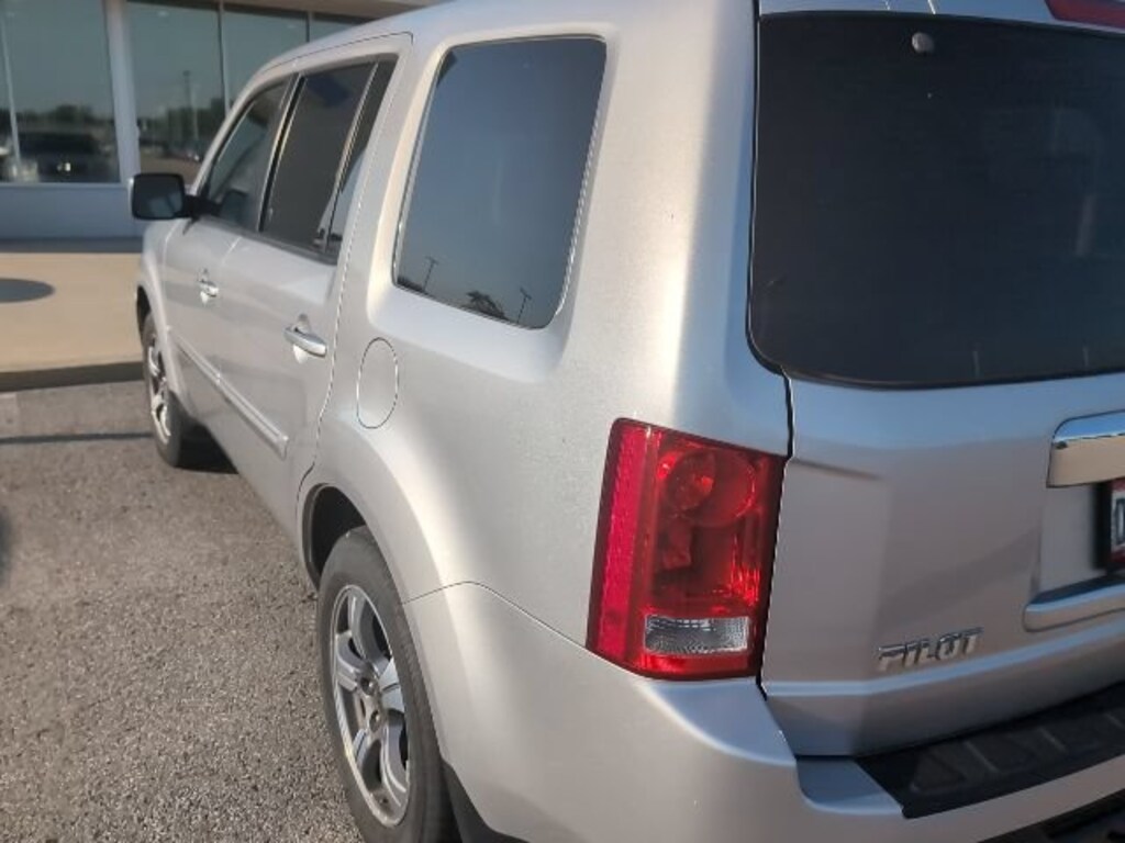 Used 2015 Honda Pilot SE 4WD SE