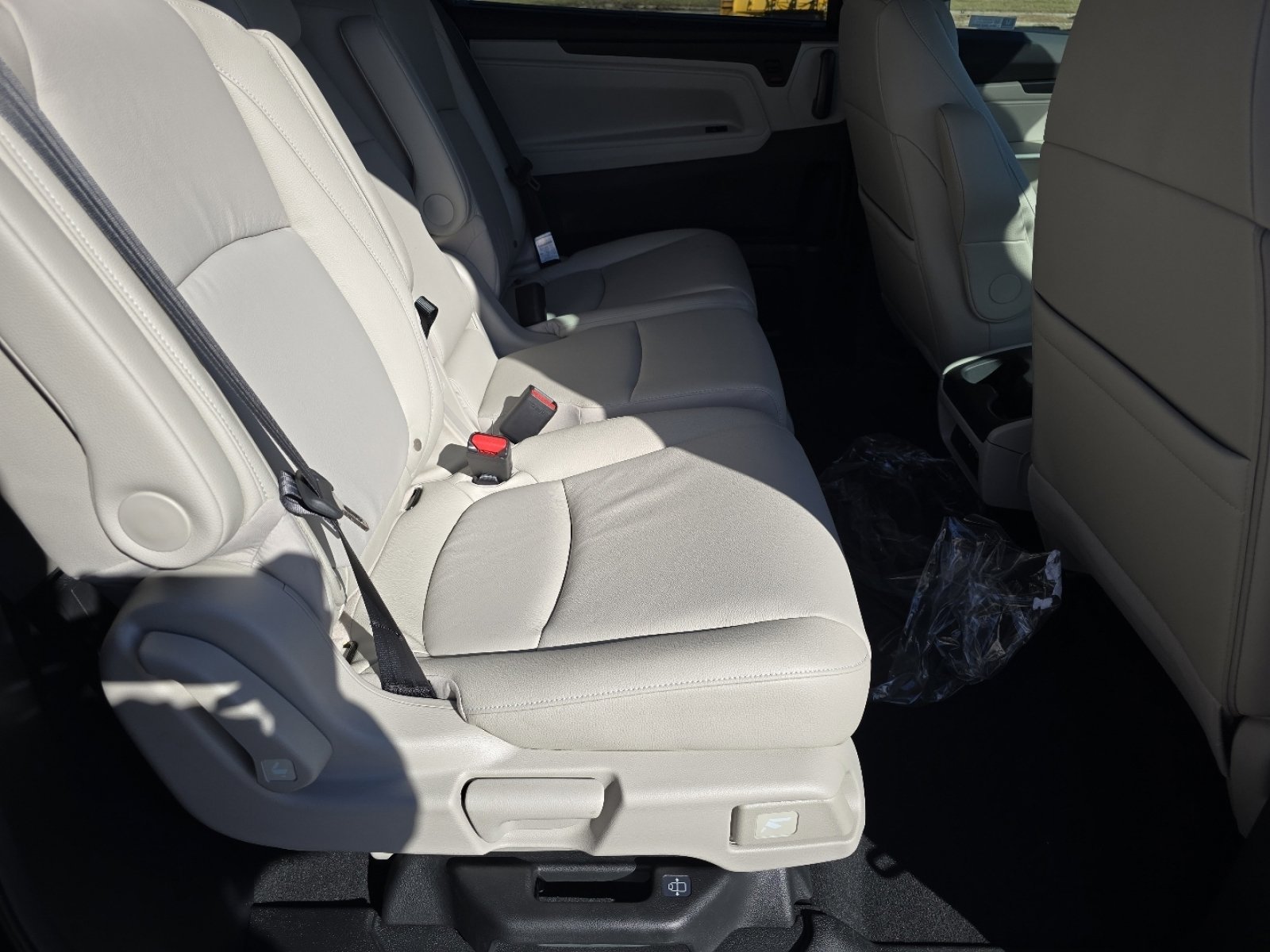 2026 Honda Odyssey EX-L - Photo 21