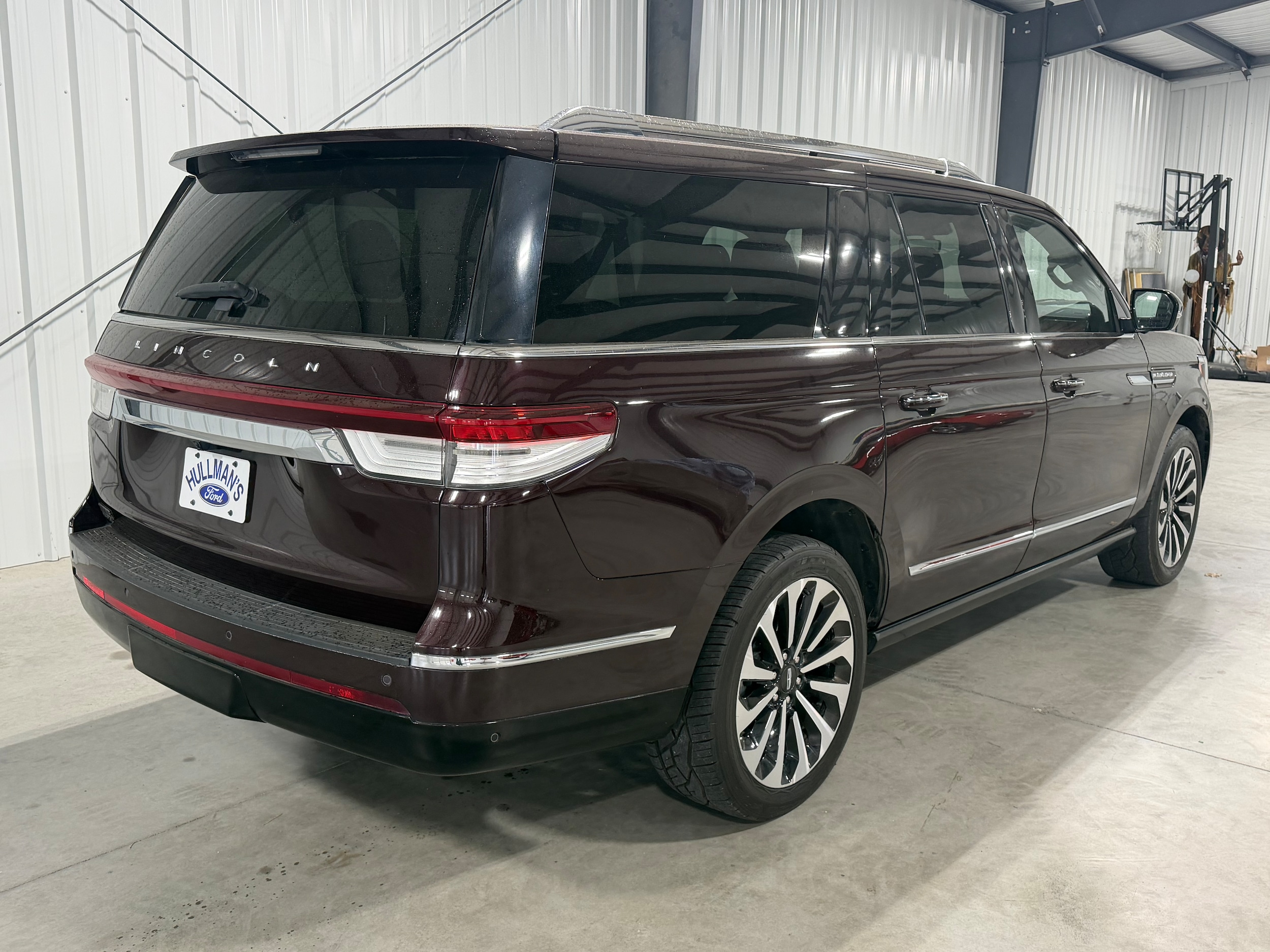 Used 2023 Lincoln Navigator Reserve L with VIN 5LMJJ3LG0PEL07511 for sale in Kansas City