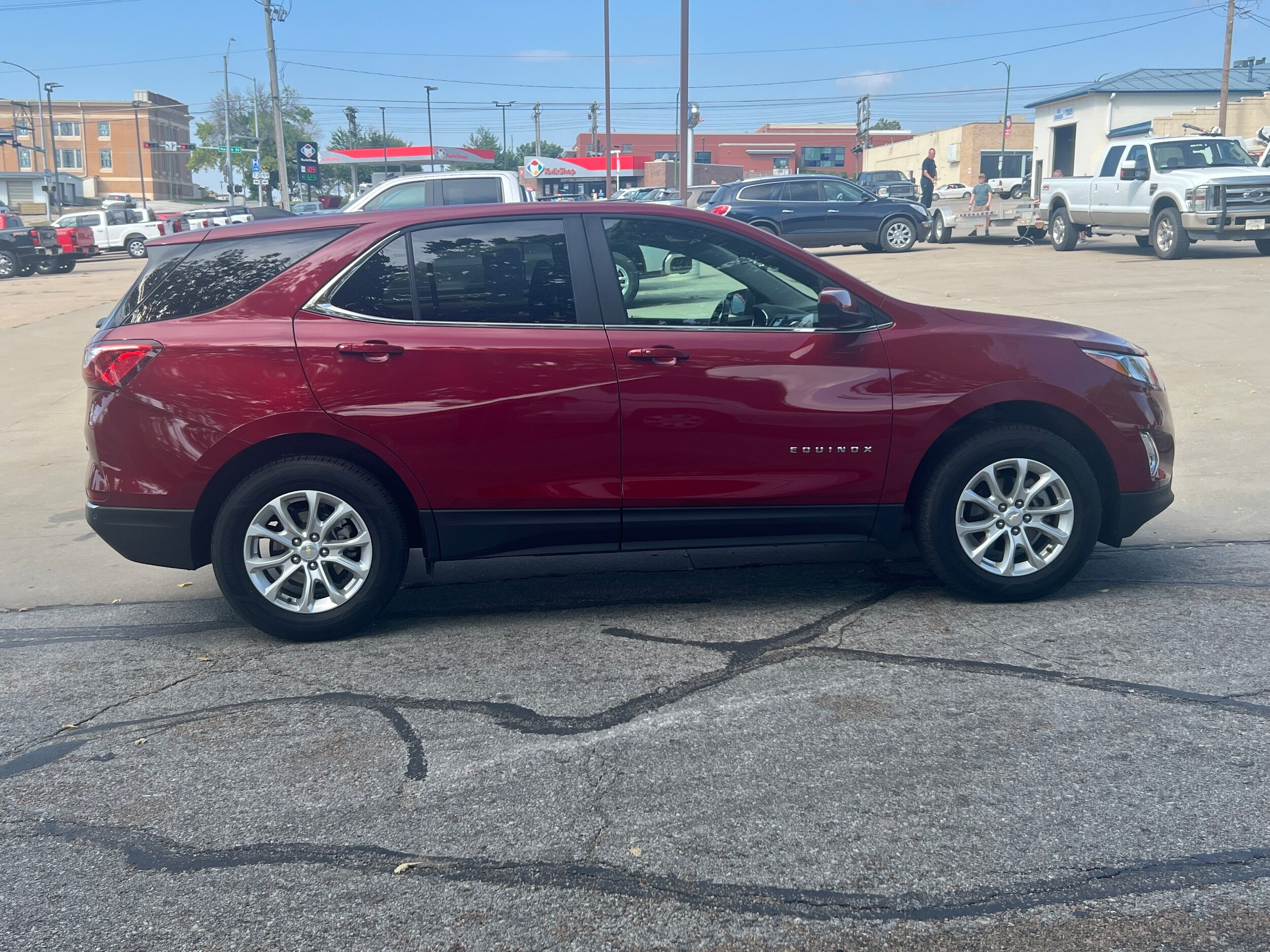 2021 Chevrolet Equinox photo 3