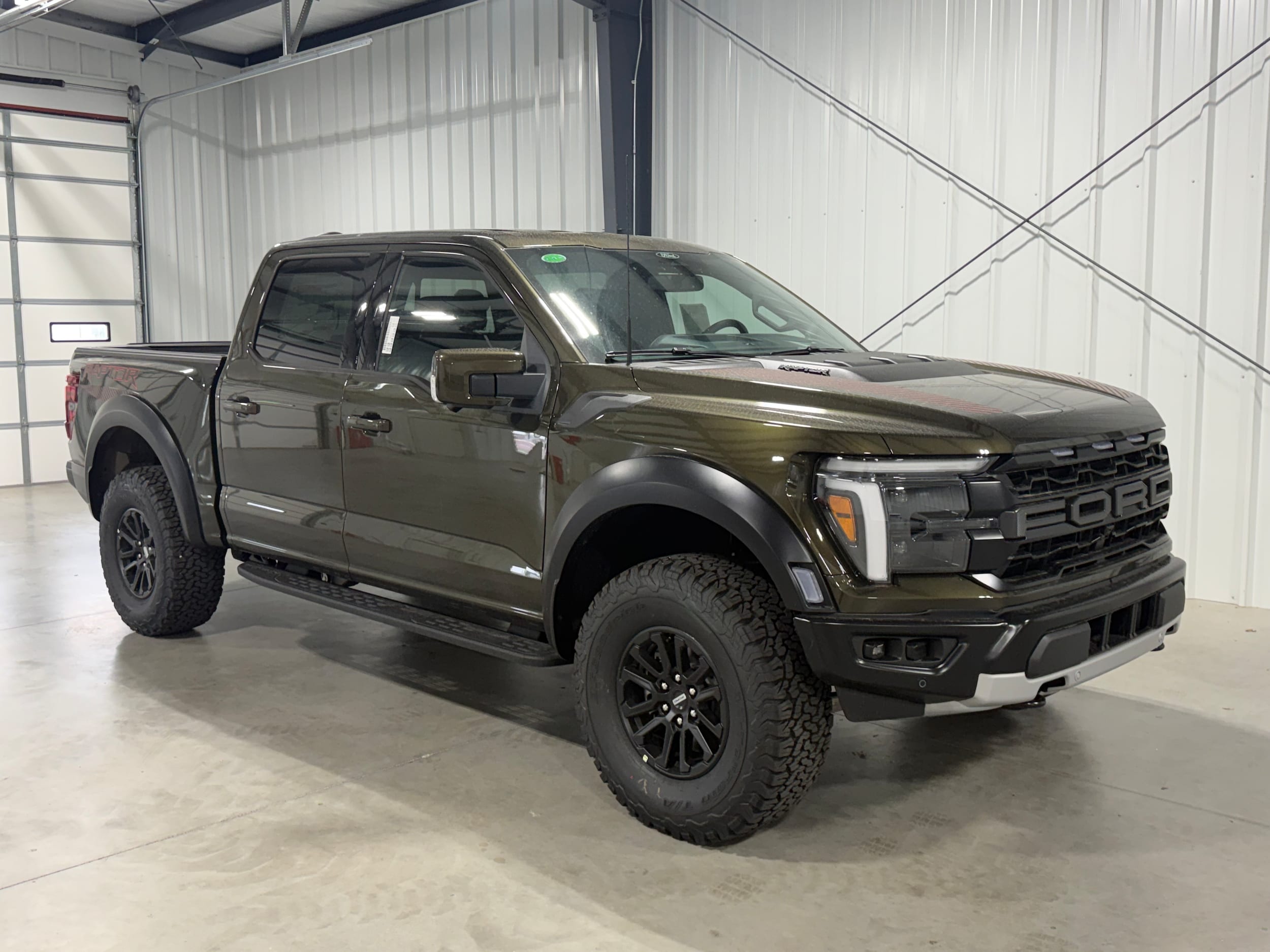 2026 Ford F-150 Raptor 4x4 SuperCrew 5-1/2 Box's photo