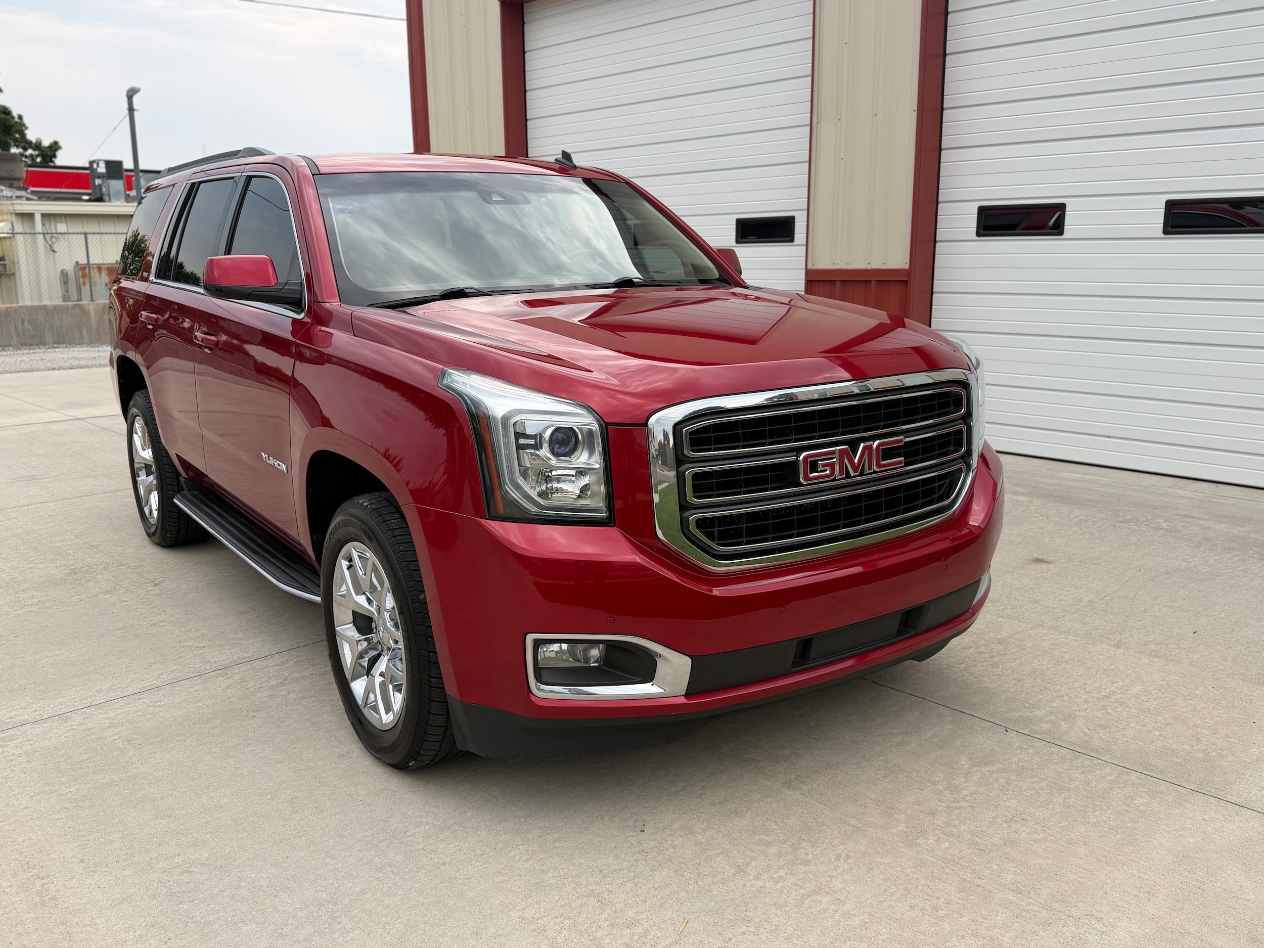 Used 2015 GMC Yukon SLT with VIN 1GKS2BKCXFR120547 for sale in Kansas City