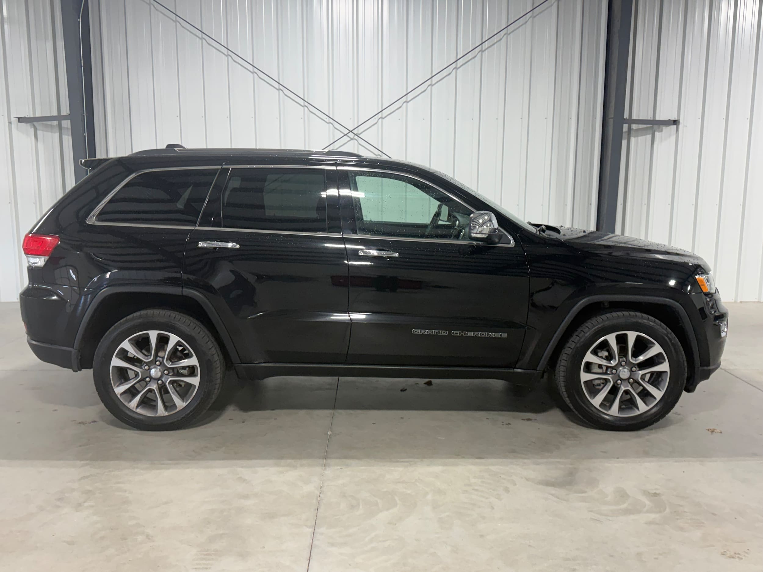 Used 2018 Jeep Grand Cherokee Limited with VIN 1C4RJFBG7JC409419 for sale in Kansas City