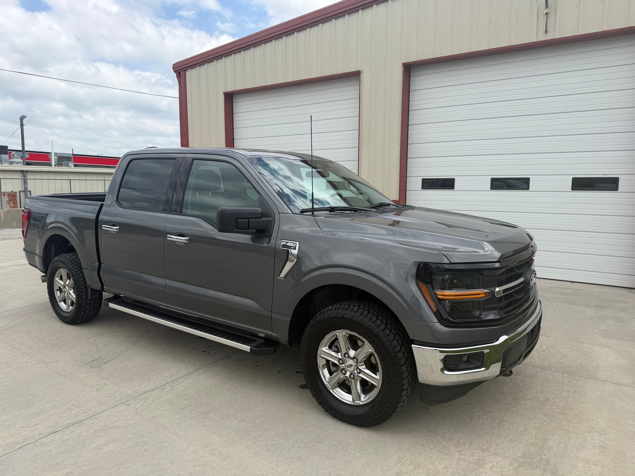 2025 Ford F-150 XLT 4x4 SuperCrew 145 in's photo