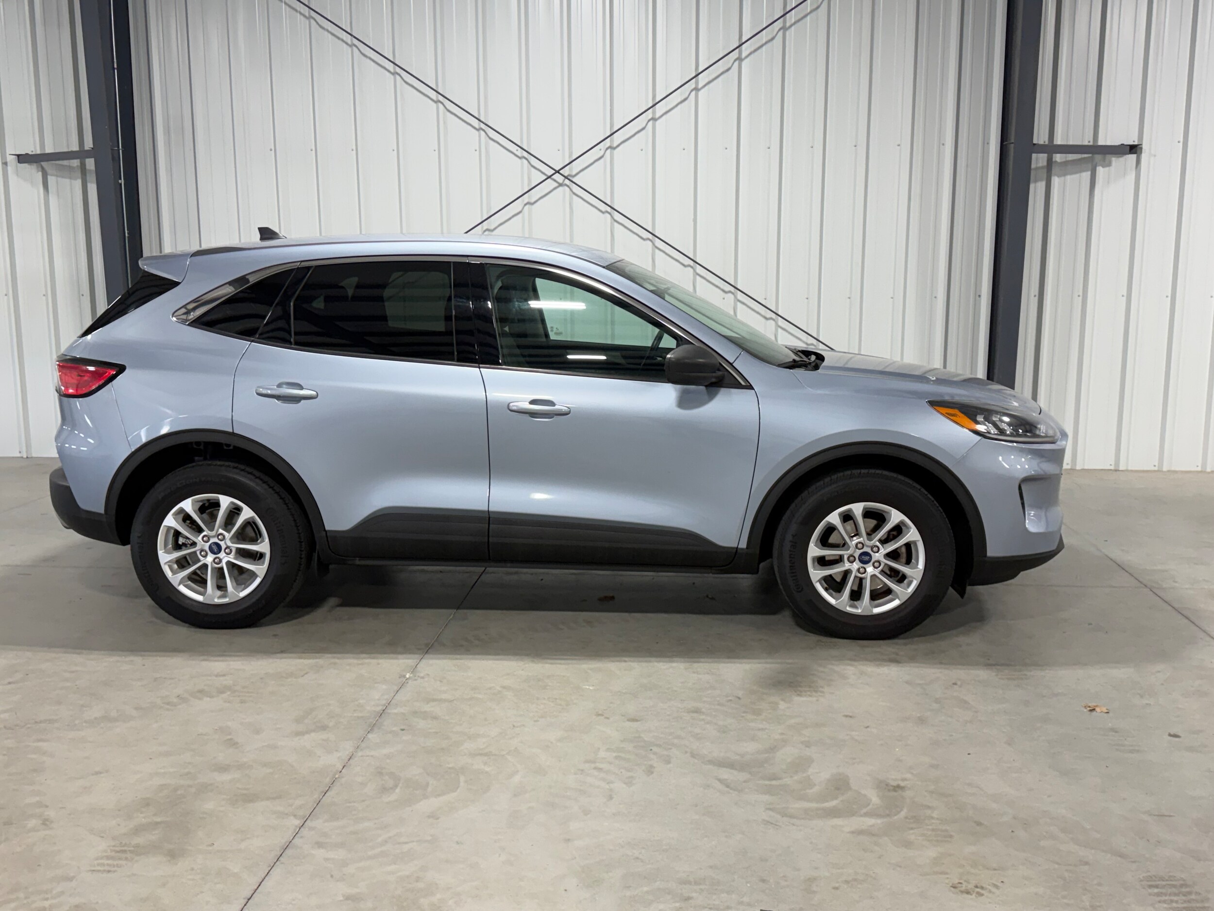 Used 2022 Ford Escape SE with VIN 1FMCU9G60NUB23213 for sale in Kansas City