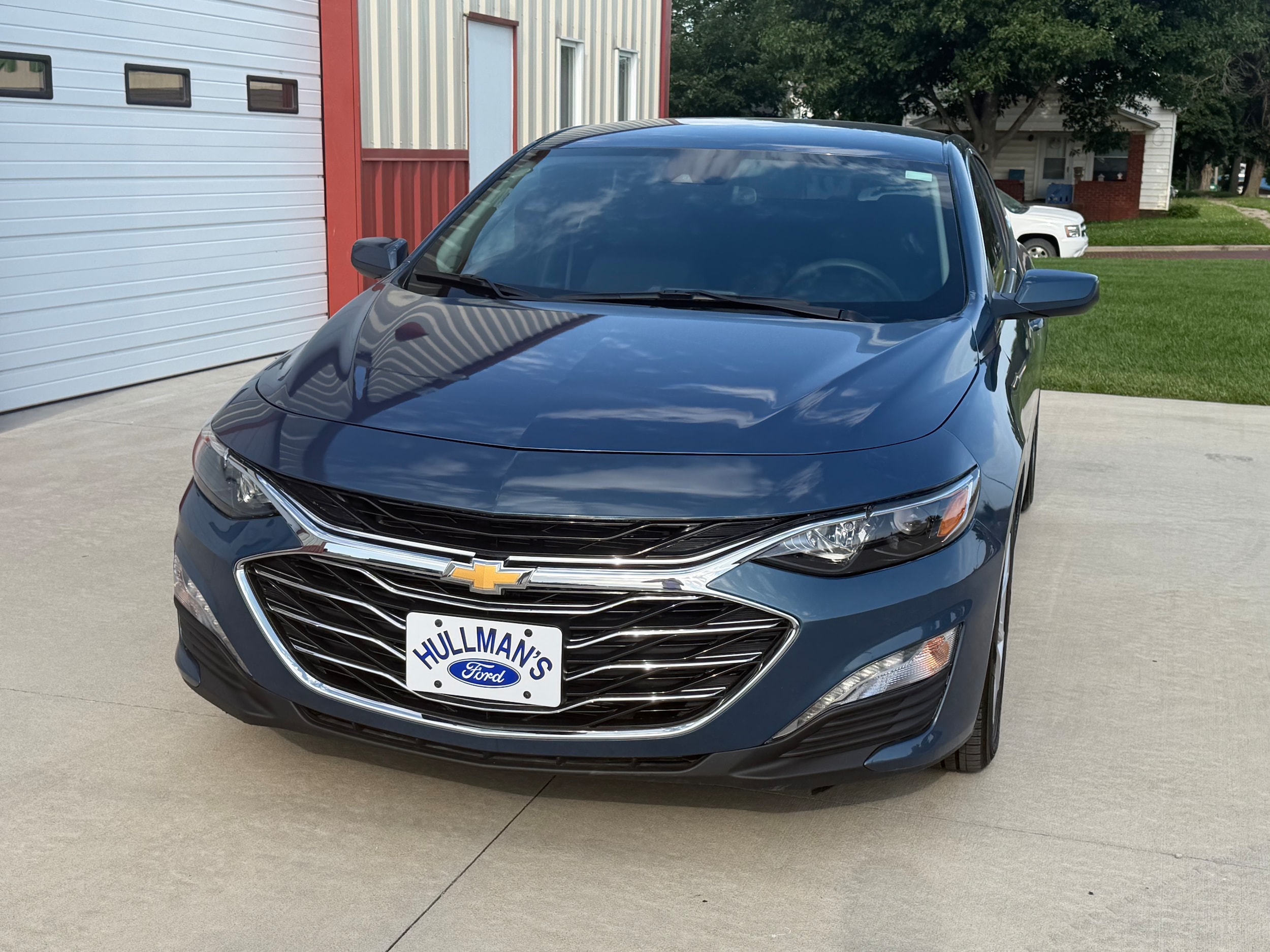 Used 2025 Chevrolet Malibu 1LT with VIN 1G1ZD5STXSF119828 for sale in Kansas City