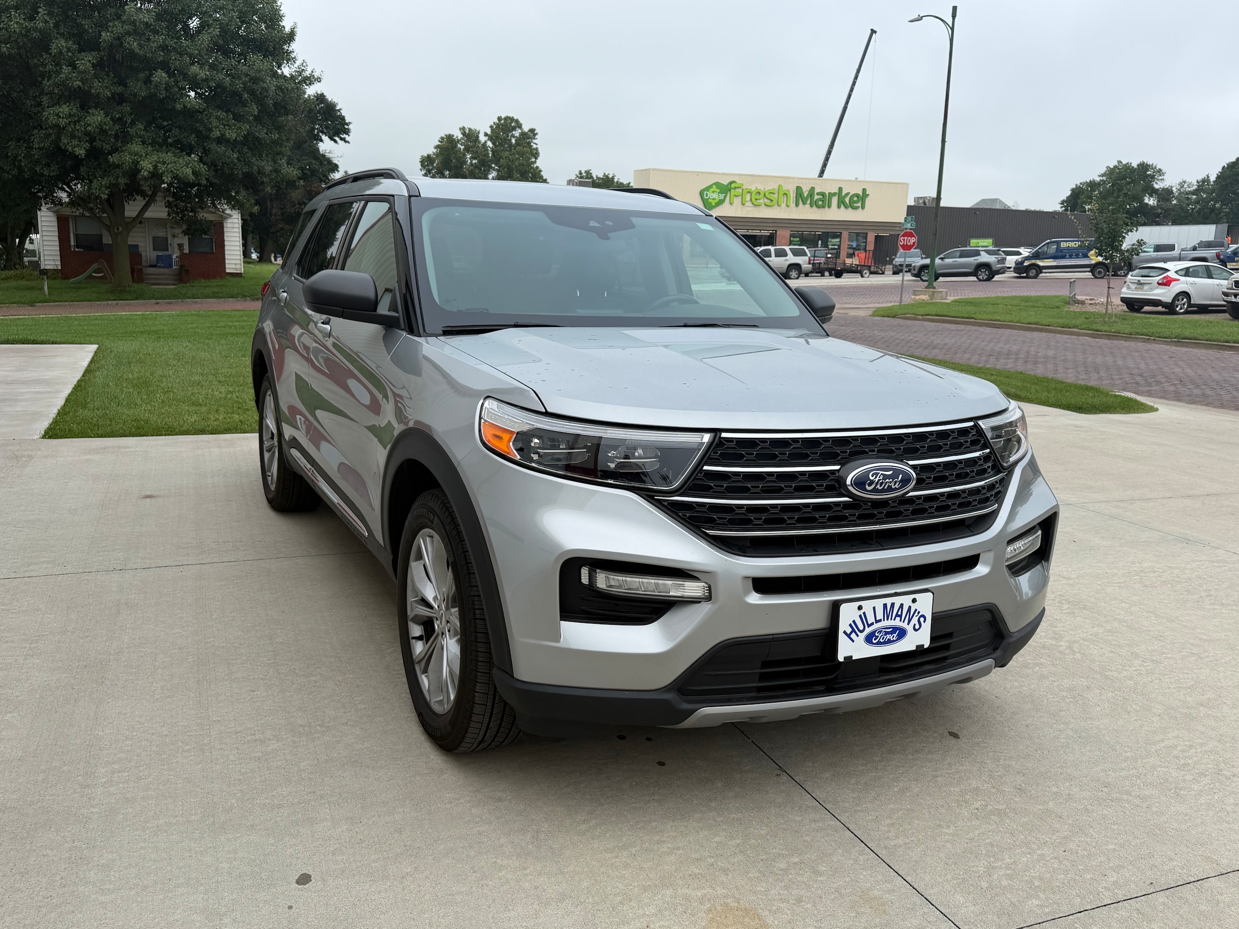 Used 2023 Ford Explorer XLT with VIN 1FMSK8DH4PGC33202 for sale in Kansas City