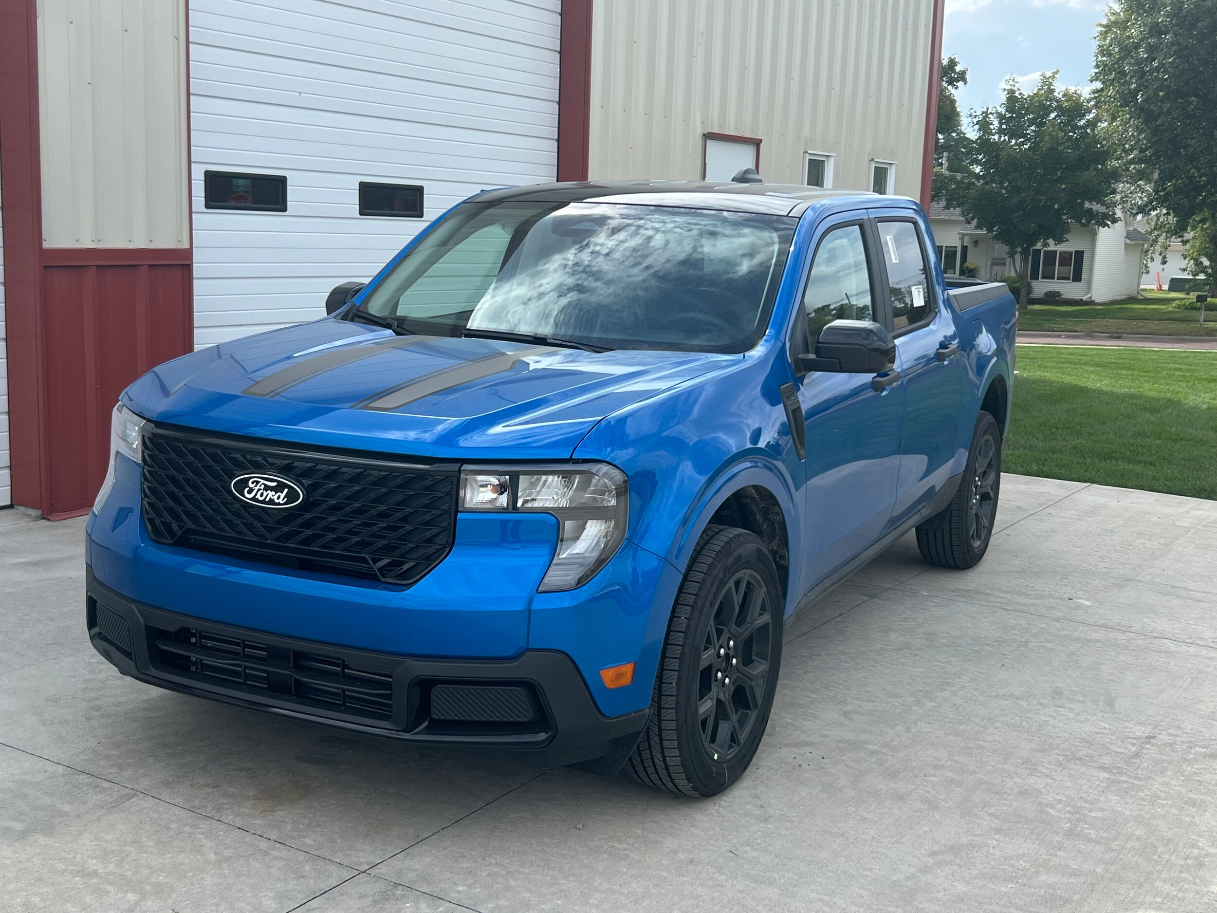 2025 Ford Maverick XLT photo 2