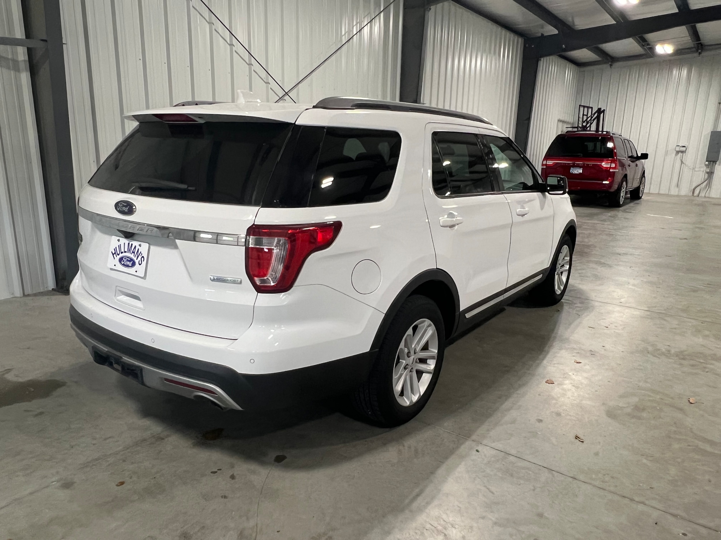 Used 2017 Ford Explorer XLT with VIN 1FM5K7DH2HGD87416 for sale in Kansas City