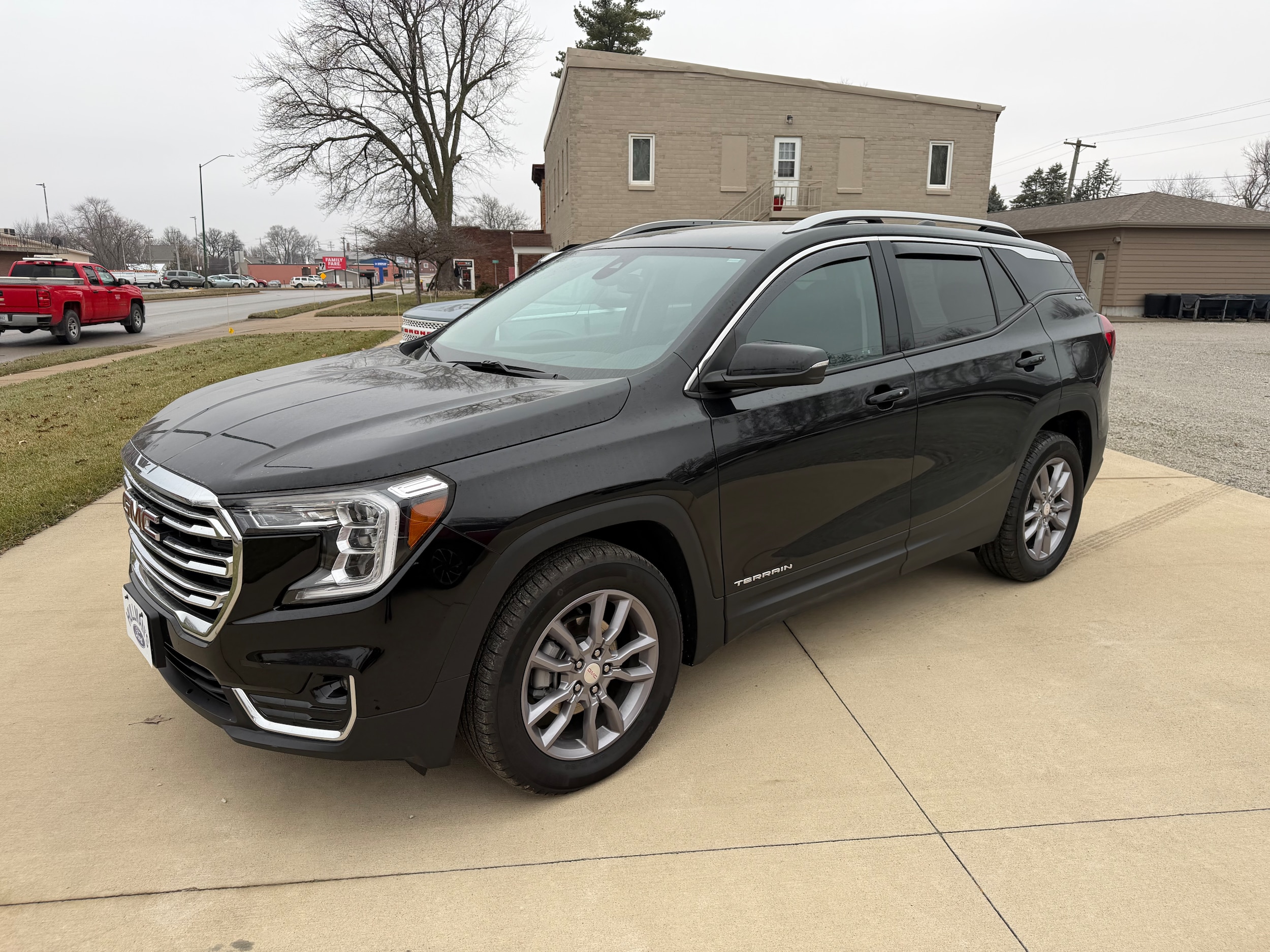2024 GMC Terrain SLT's photo