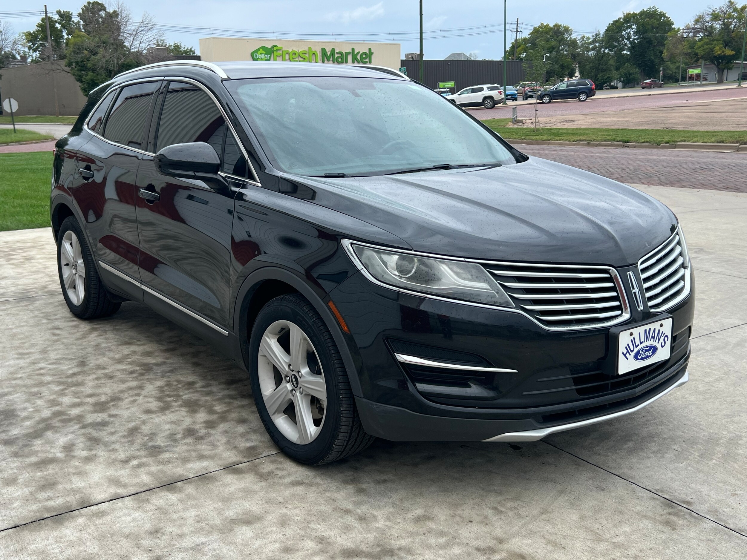 2015 Lincoln MKC Base photo 3