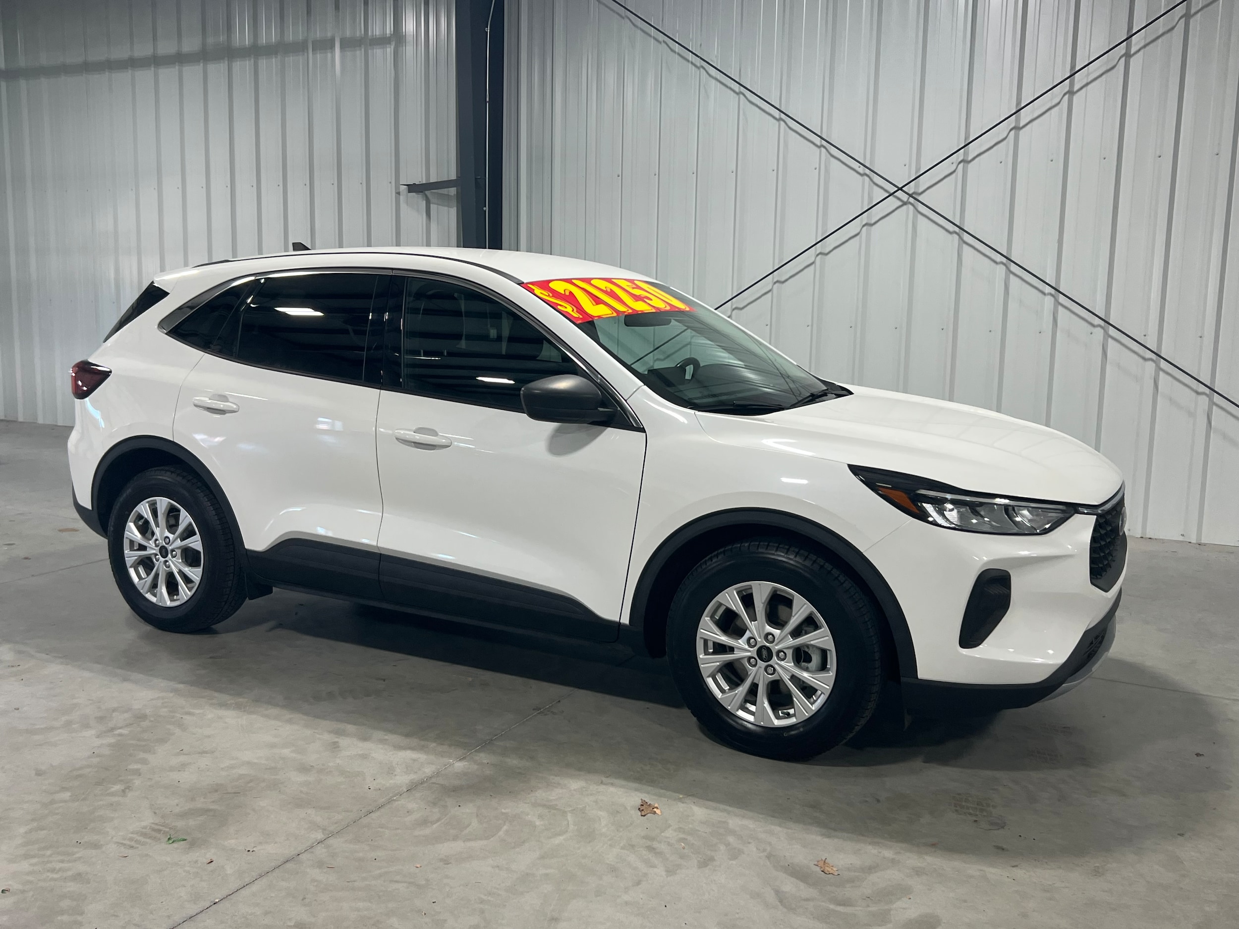 Used 2023 Ford Escape Active with VIN 1FMCU0GN4PUA43452 for sale in Kansas City