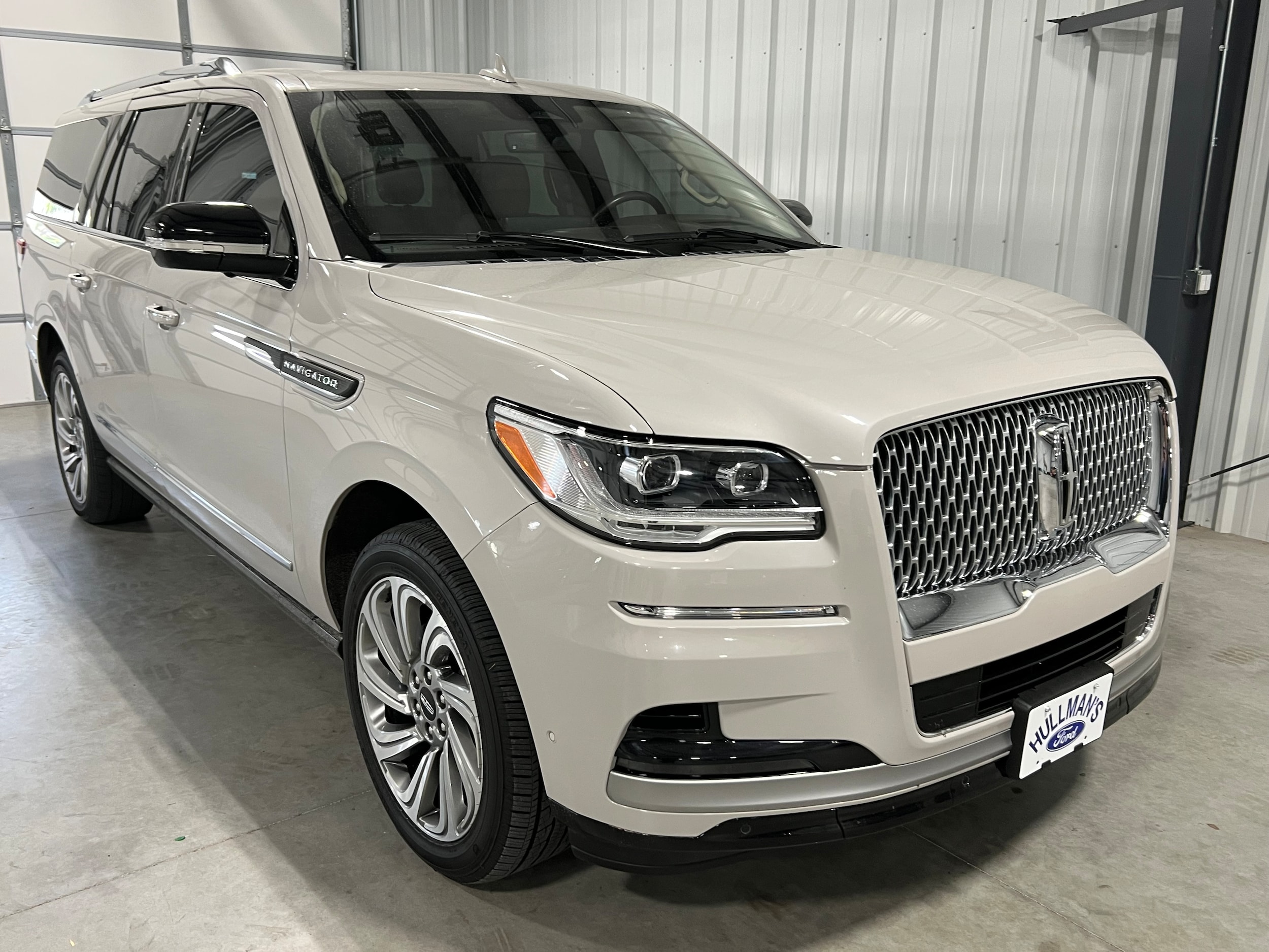 Used 2022 Lincoln Navigator Reserve L with VIN 5LMJJ3LT4NEL07506 for sale in Kansas City