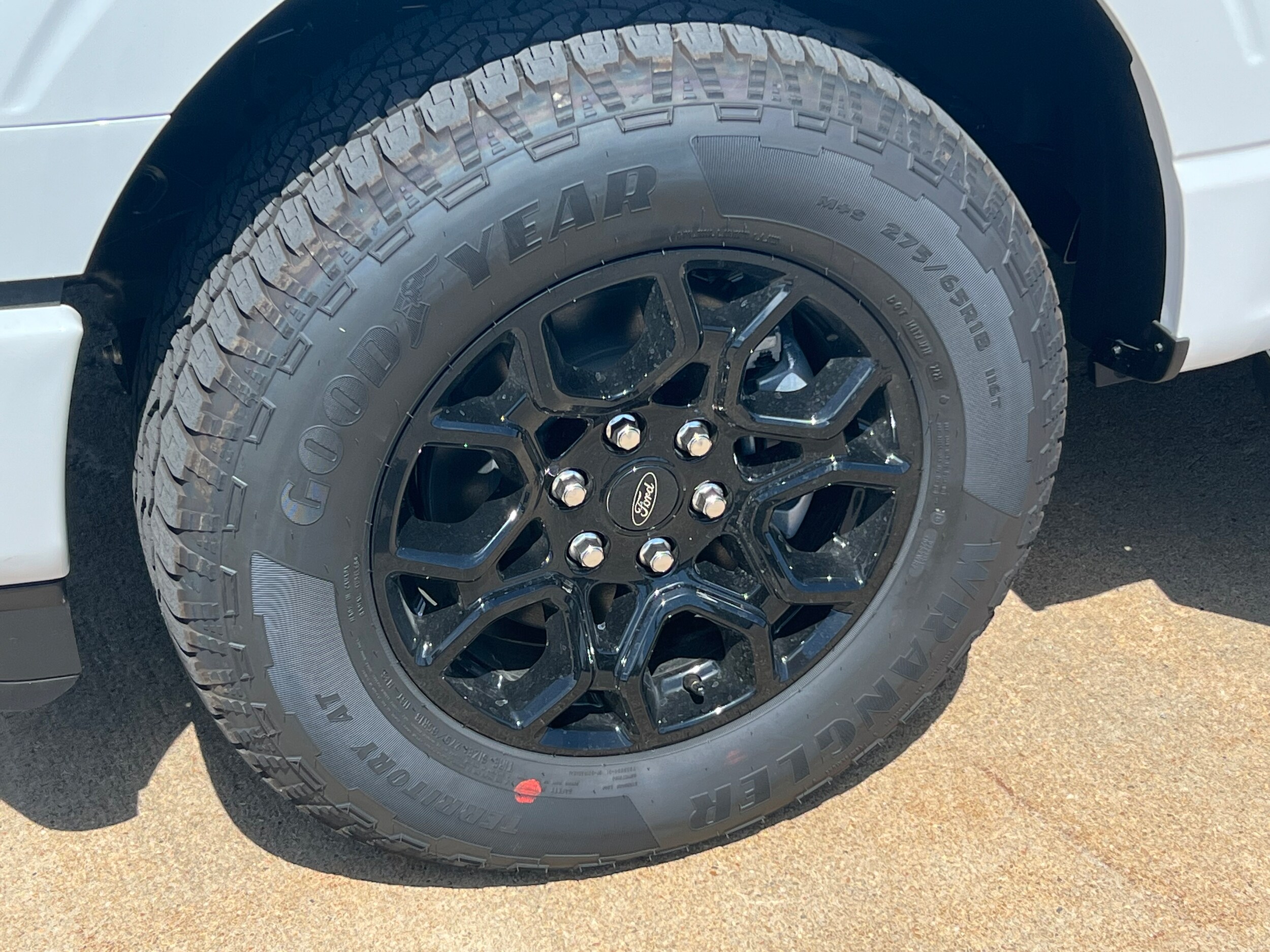 2025 Ford F-150 XLT photo 3