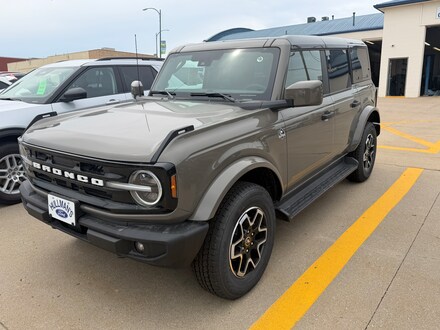 2026 Ford Bronco Outer Banks SUV