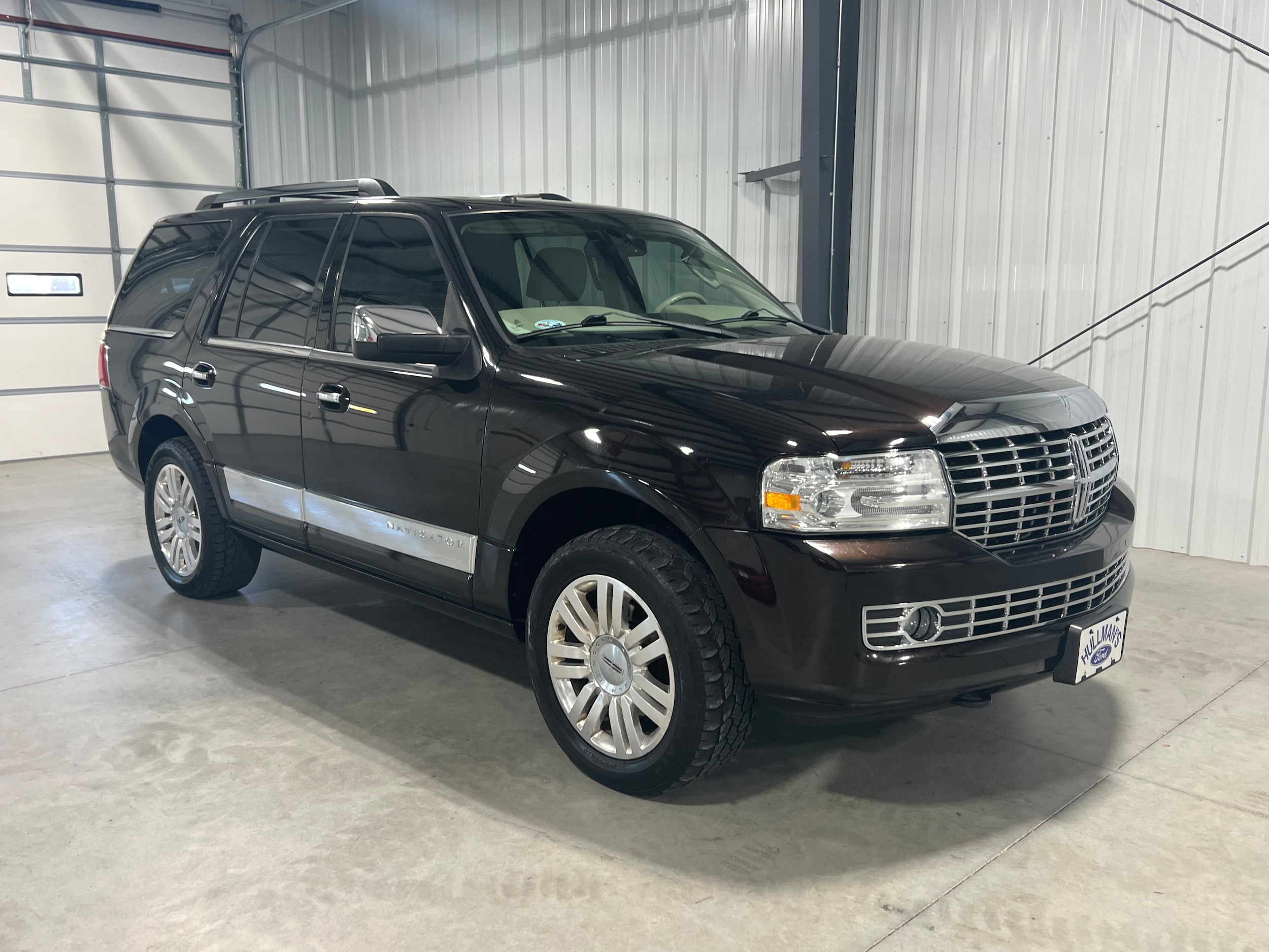 2013 Lincoln Navigator Base