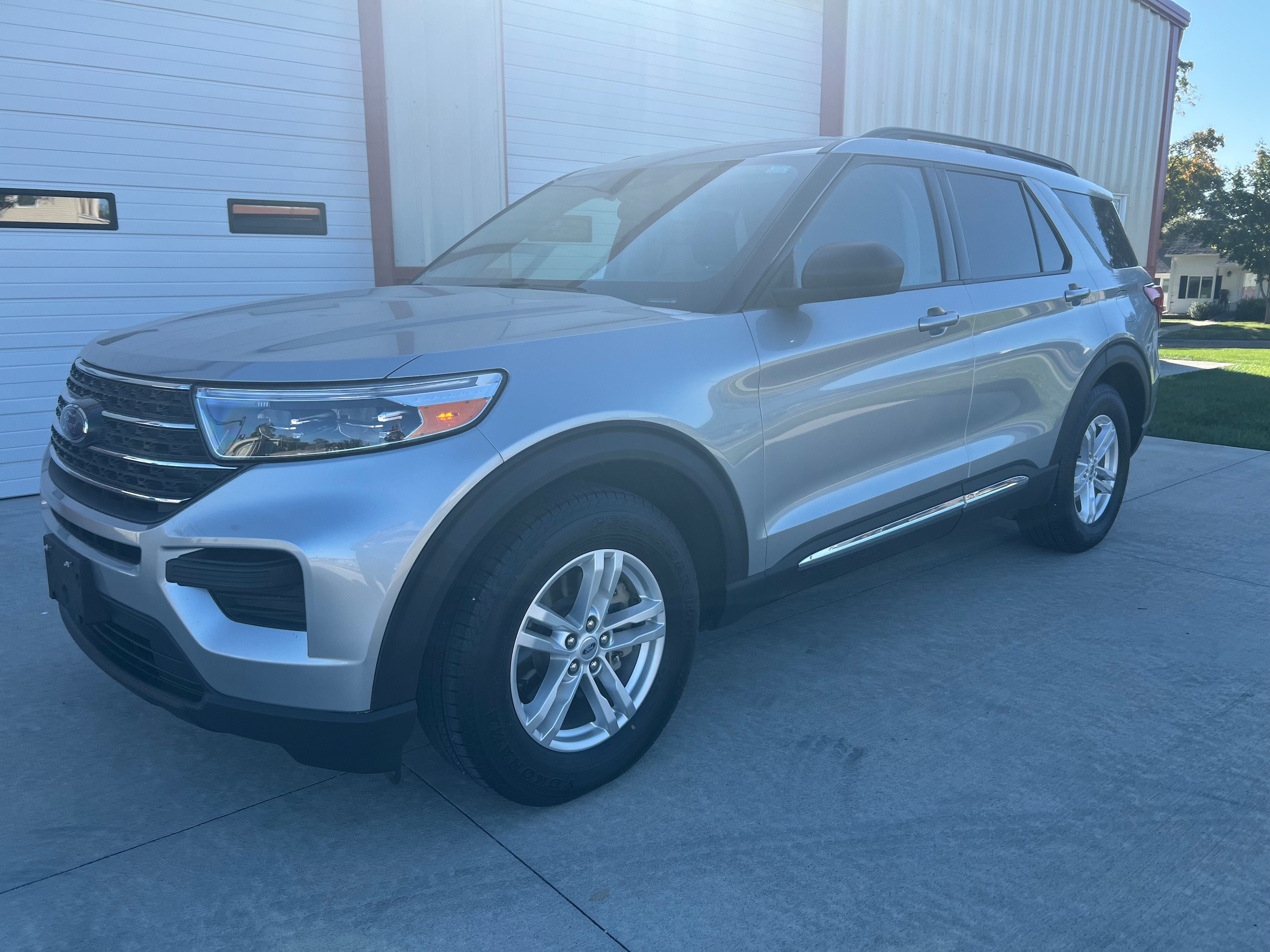 Used 2020 Ford Explorer XLT with VIN 1FMSK8DH3LGC59090 for sale in Kansas City