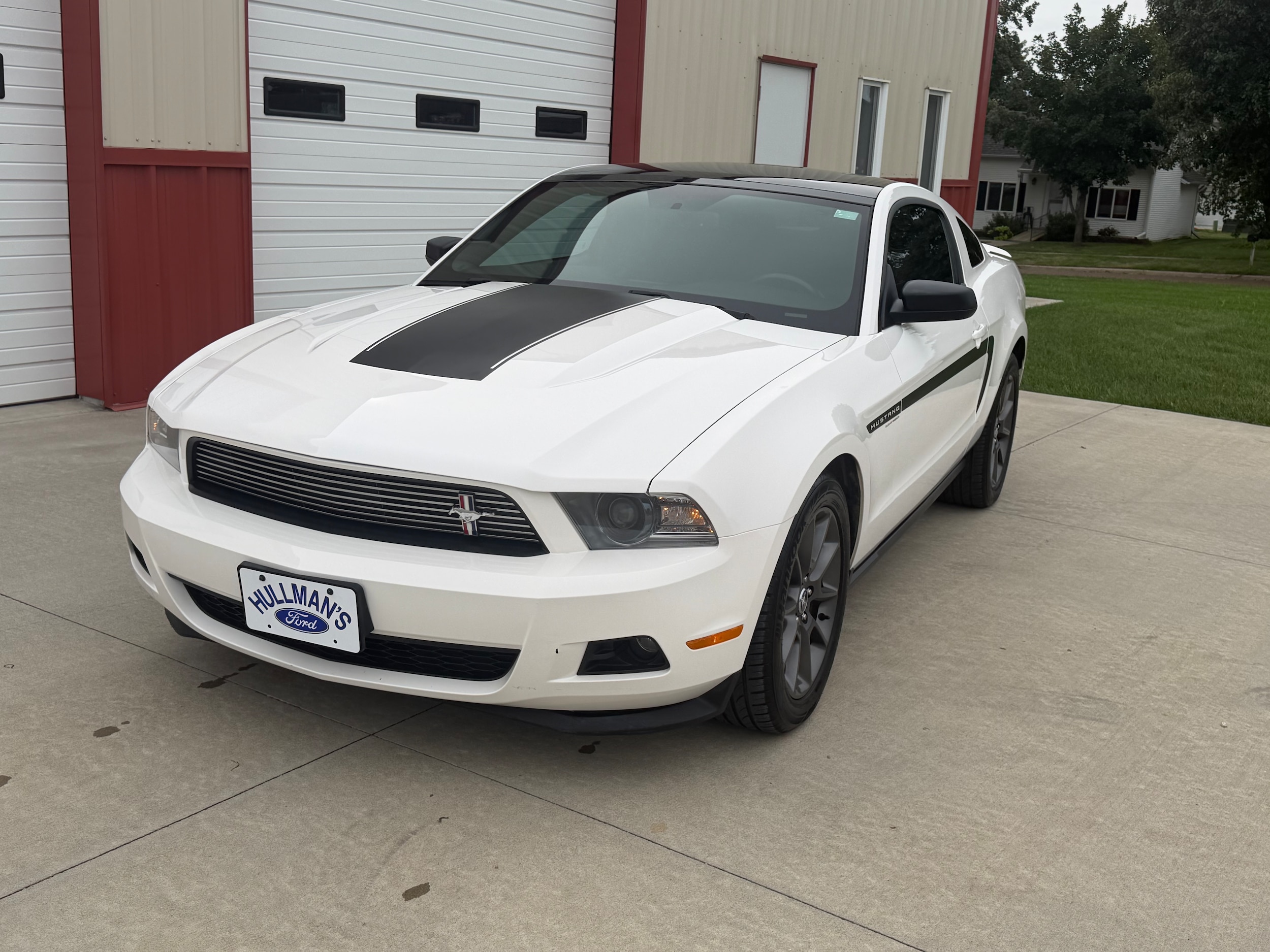 Used 2012 Ford Mustang V6 with VIN 1ZVBP8AM7C5285966 for sale in Kansas City