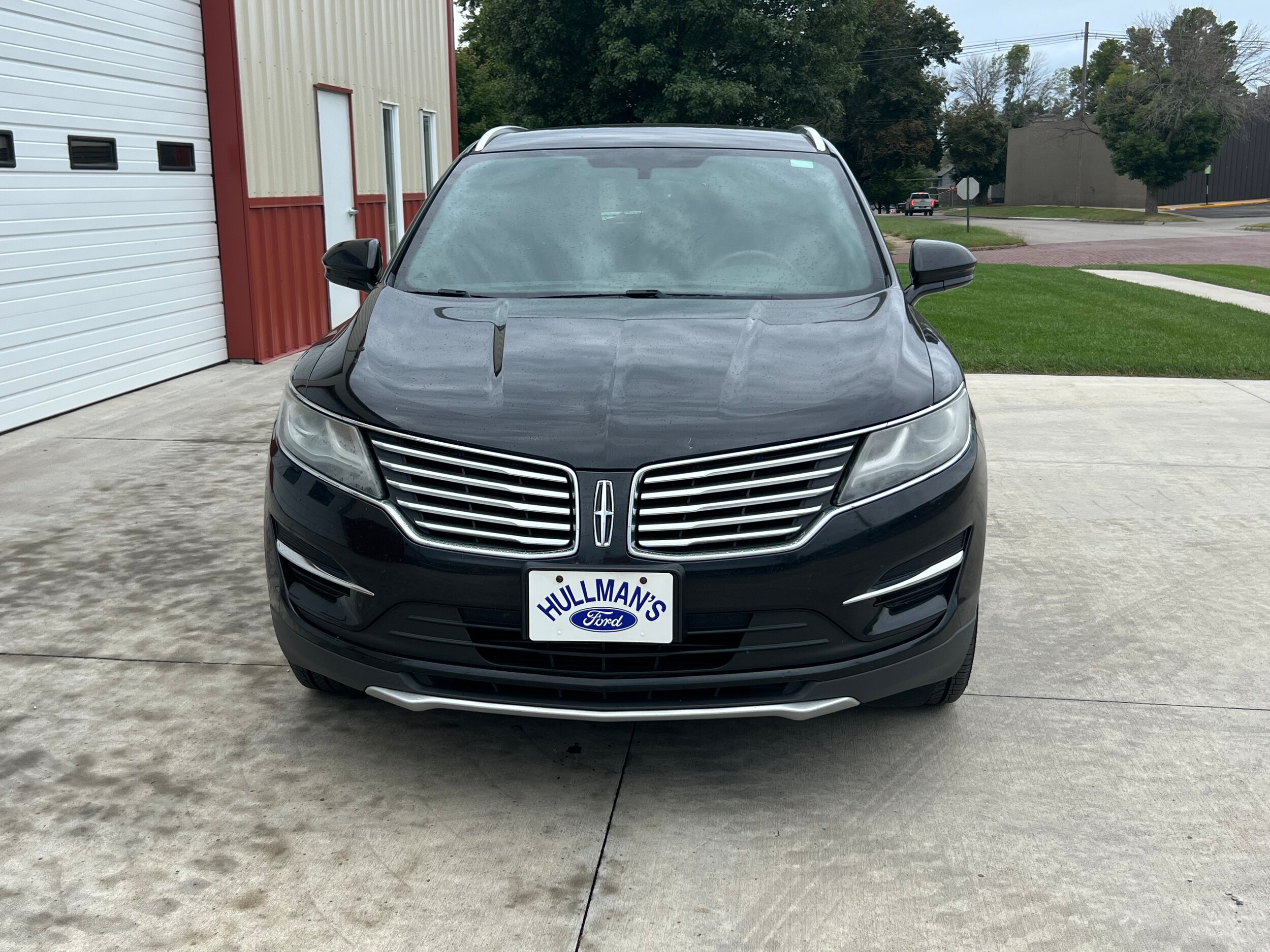 2015 Lincoln MKC Base photo 2