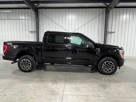 2022 Ford F-150 XLT Truck SuperCrew Cab