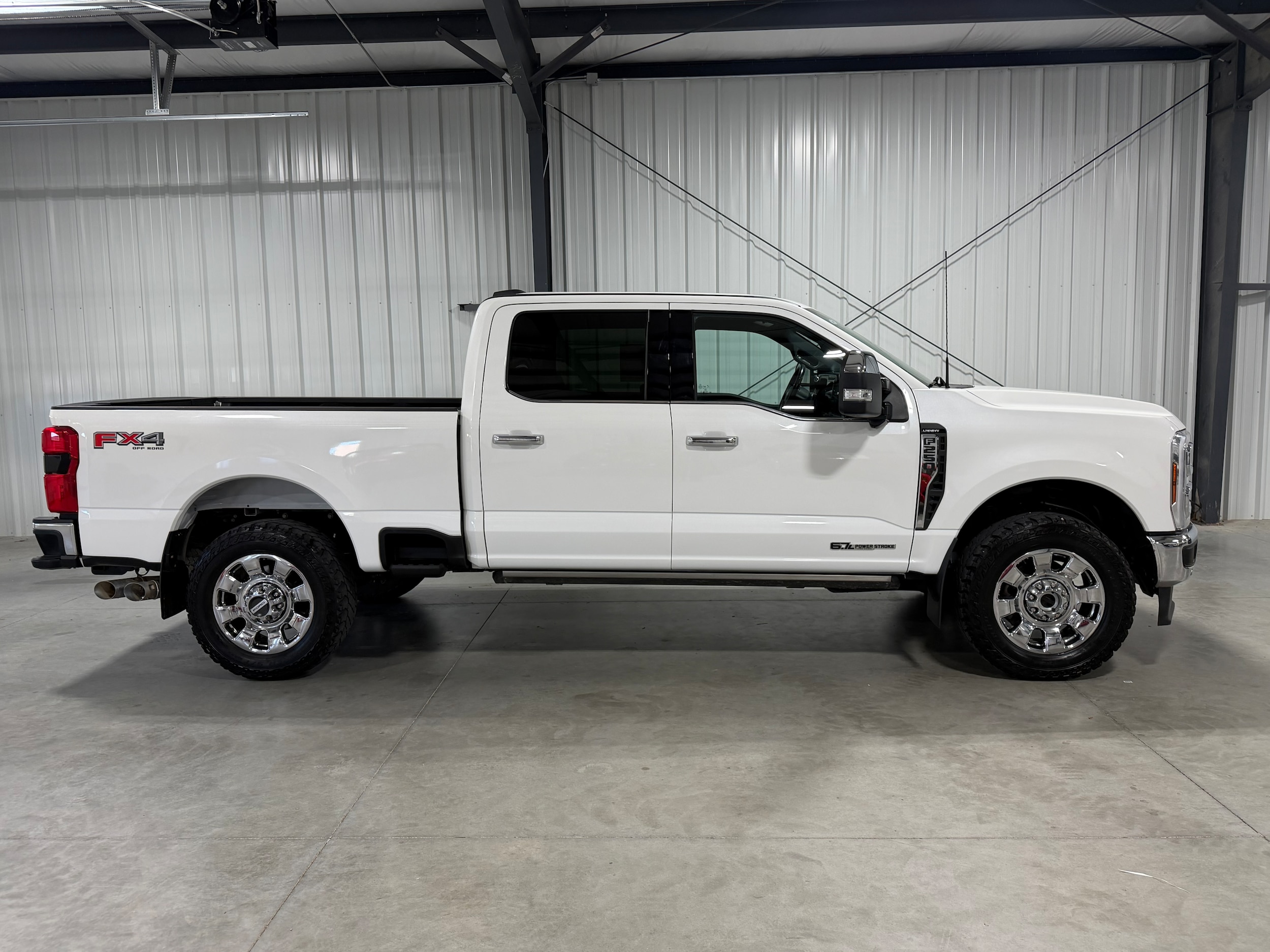 Used 2024 Ford F-250 Super Duty Lariat with VIN 1FT8W2BT8RED55972 for sale in Kansas City