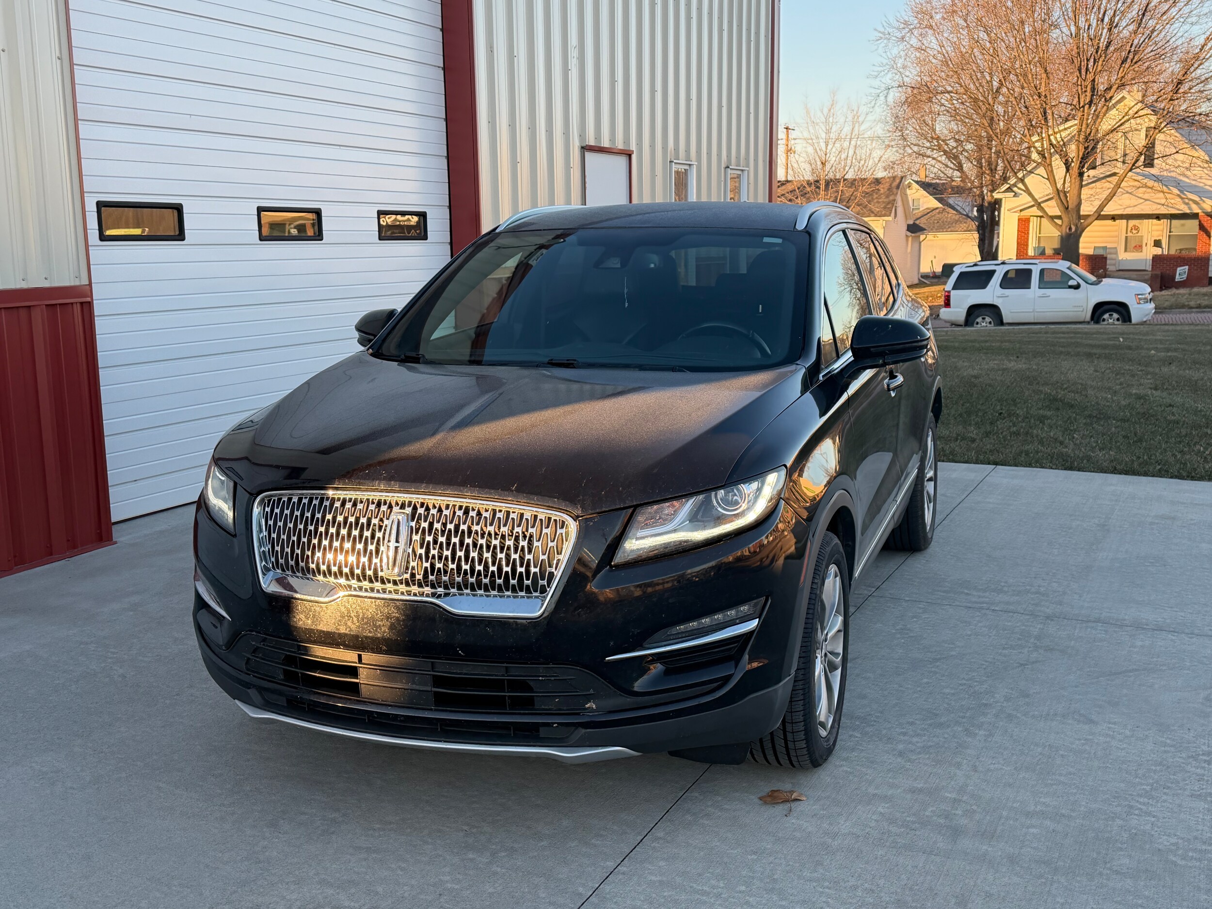 Used 2019 Lincoln MKC Select with VIN 5LMCJ2D99KUL09341 for sale in Kansas City