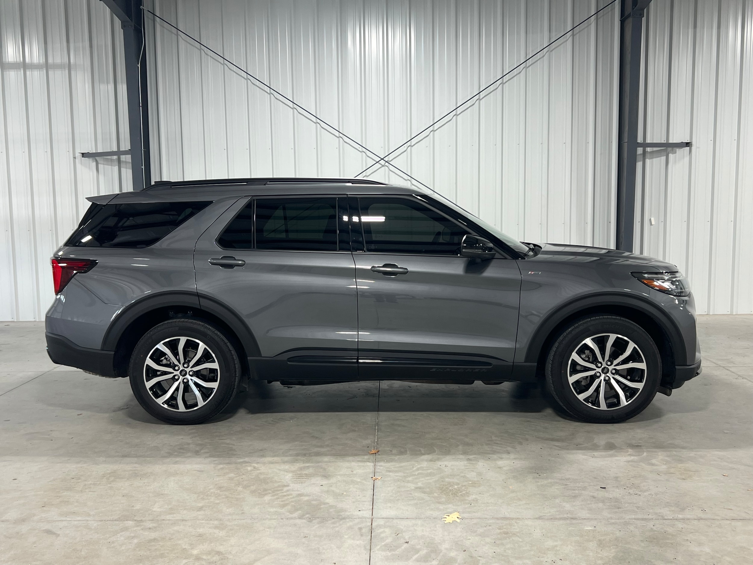 Used 2025 Ford Explorer ST-LINE with VIN 1FMUK8KH3SGA66495 for sale in Kansas City