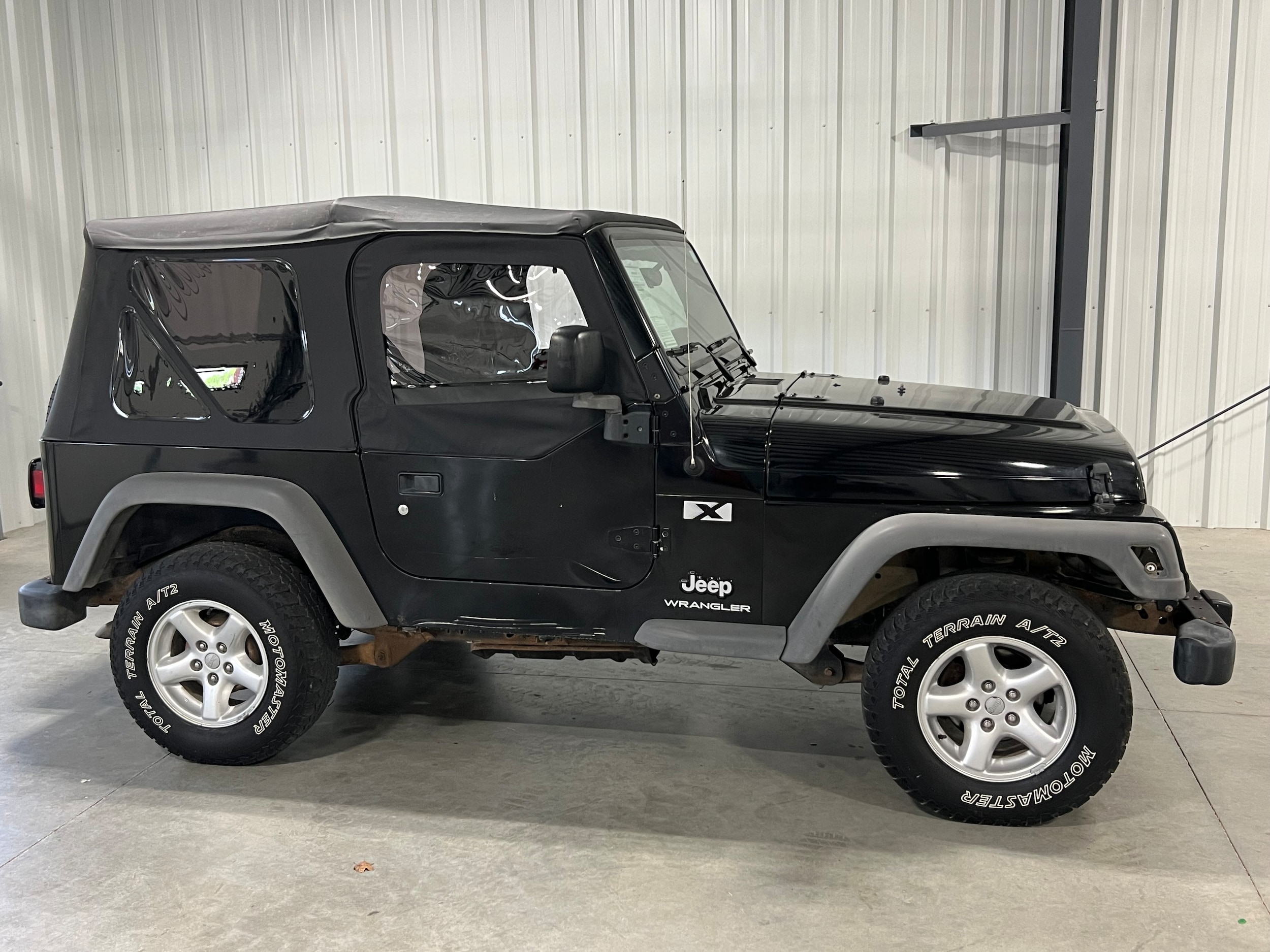 Used 2005 Jeep Wrangler X with VIN 1J4FA39S65P324821 for sale in Kansas City