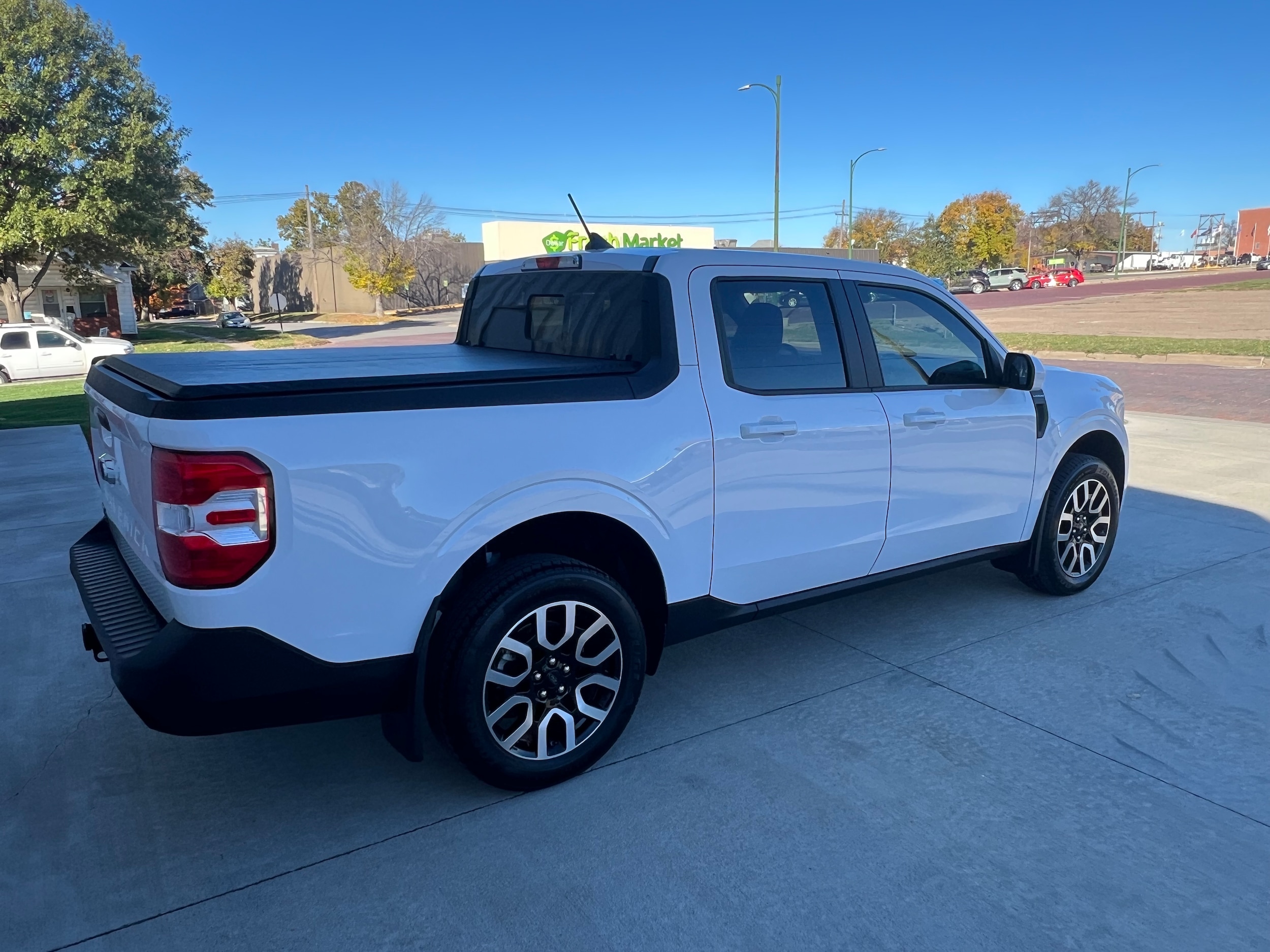 Used 2023 Ford Maverick Lariat with VIN 3FTTW8E31PRA54849 for sale in Kansas City