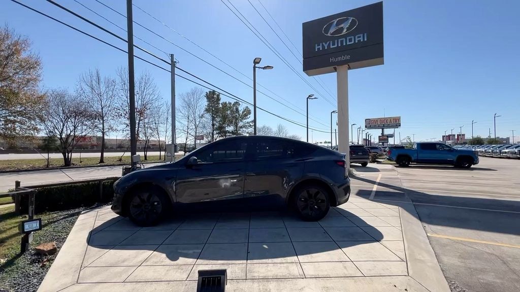 Used 2024 Tesla Model Y Long Range SUV