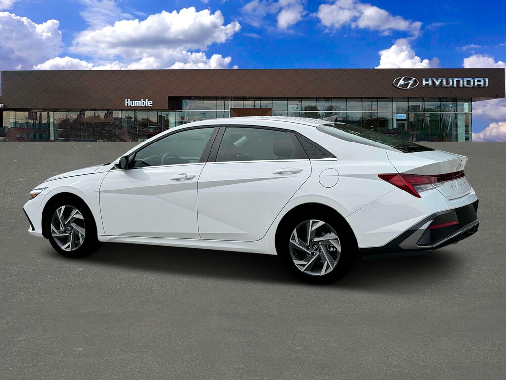 New 2025 Hyundai Elantra SEL Convenience Sedan