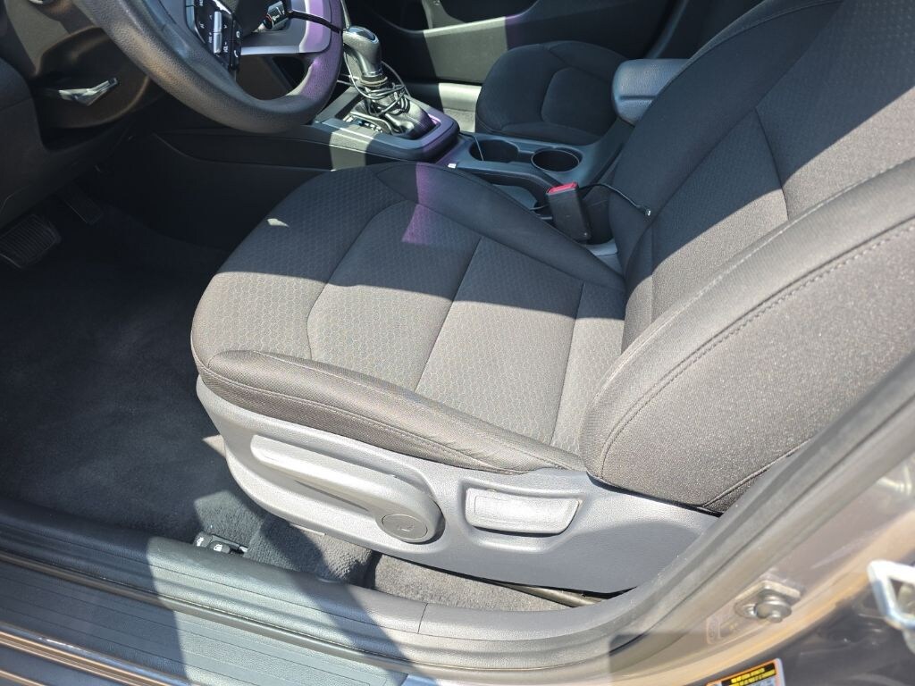 Used 2020 Hyundai Elantra SEL Sedan