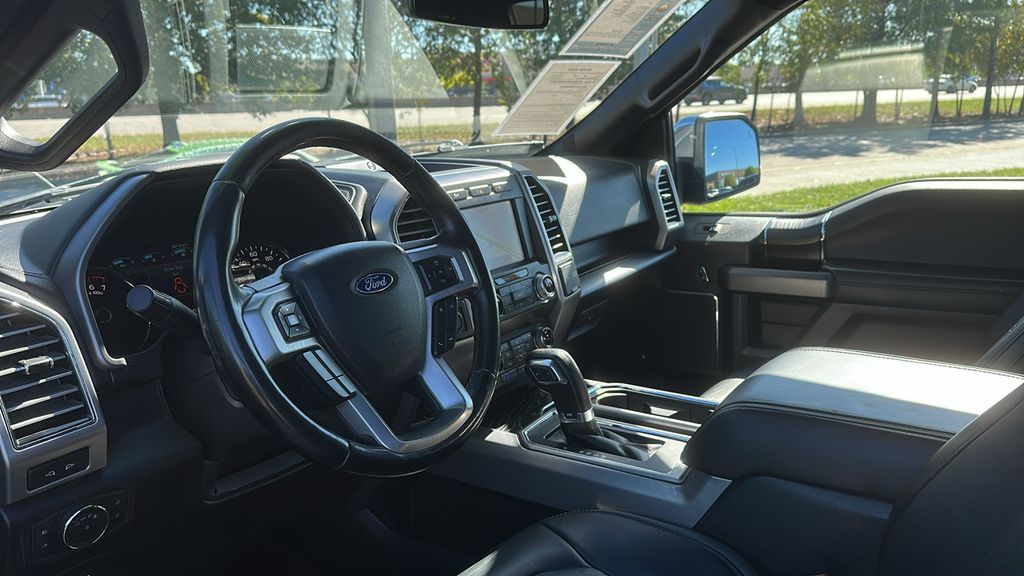 2020 Ford F-150 Platinum photo 2