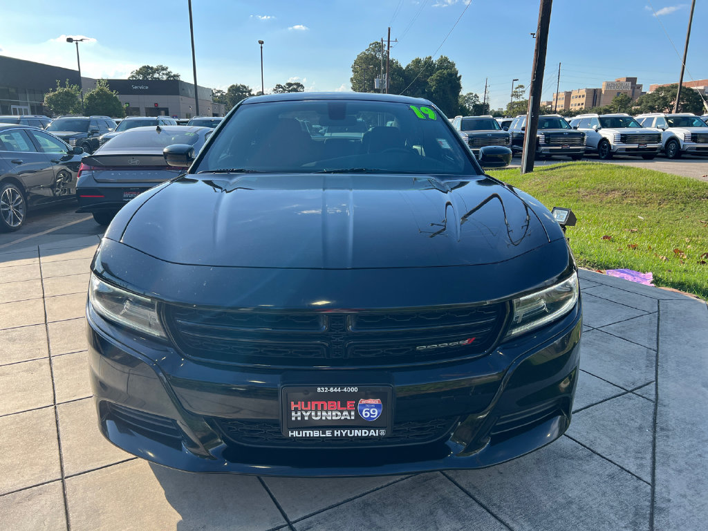 Used 2019 Dodge Charger SXT with VIN 2C3CDXBG5KH670702 for sale in Humble, TX