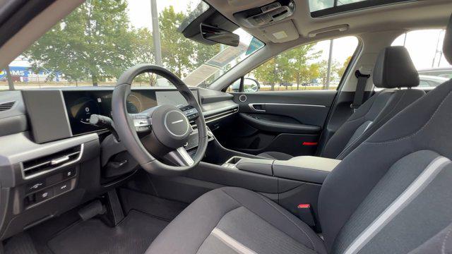 2025 Hyundai Sonata SEL - Photo 33