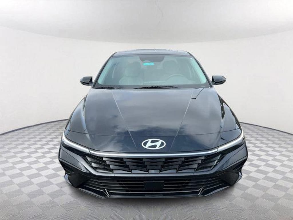 New 2026 Hyundai Elantra Limited Sedan