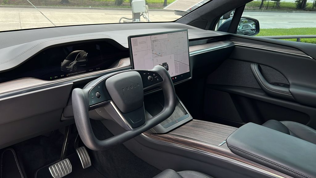 Used 2022 Tesla Model X Long Range with VIN 7SAXCAE56NF358991 for sale in Humble, TX