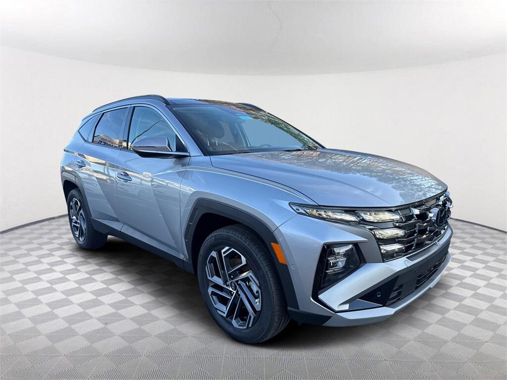 New 2025 Hyundai Tucson Hybrid Limited SUV