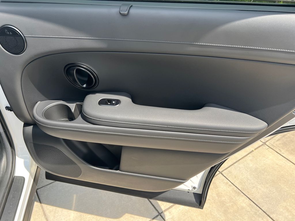 2026 Hyundai Palisade XRT Pro - Photo 9