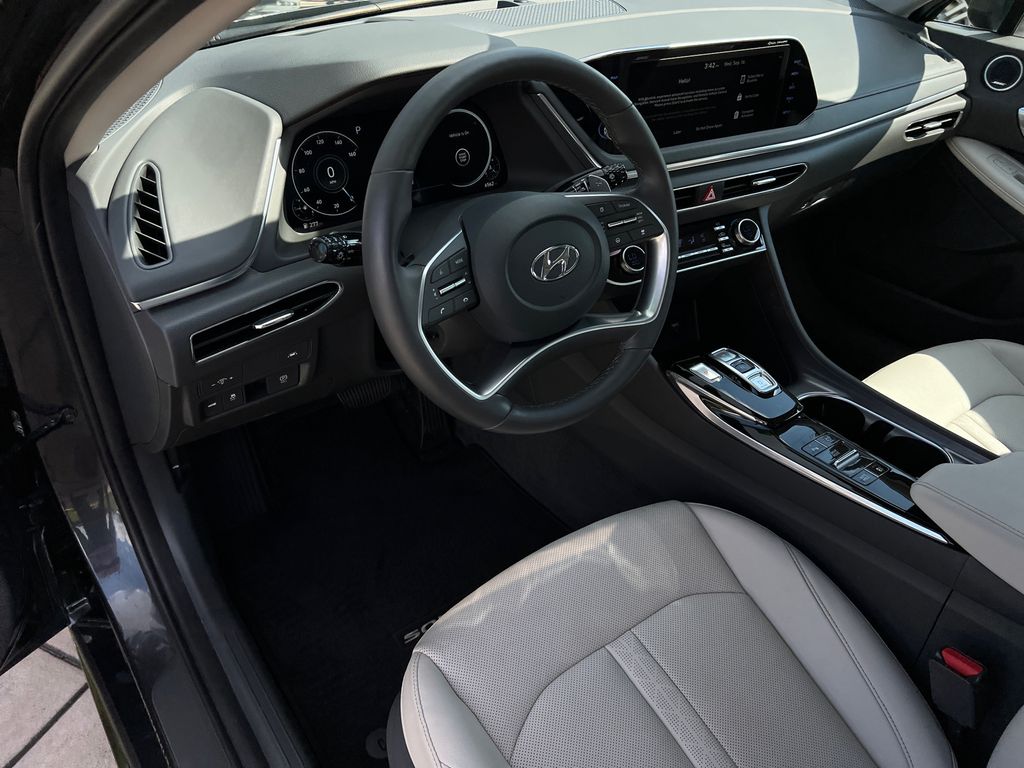 2023 Hyundai Sonata Limited - Photo 18