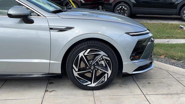 2025 Hyundai Sonata SEL - Photo 14